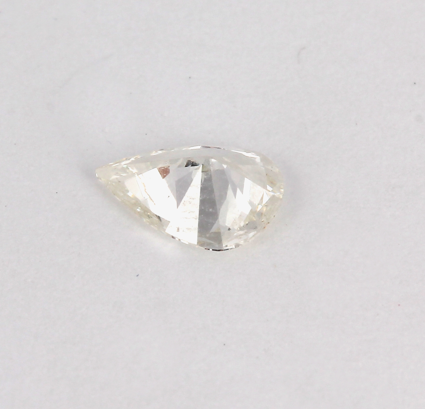 Detail a: Loser Diamant, 0.46 ct l.get.Weiß(I)/si1, facett. Tropfen, mit GIA-Expertise