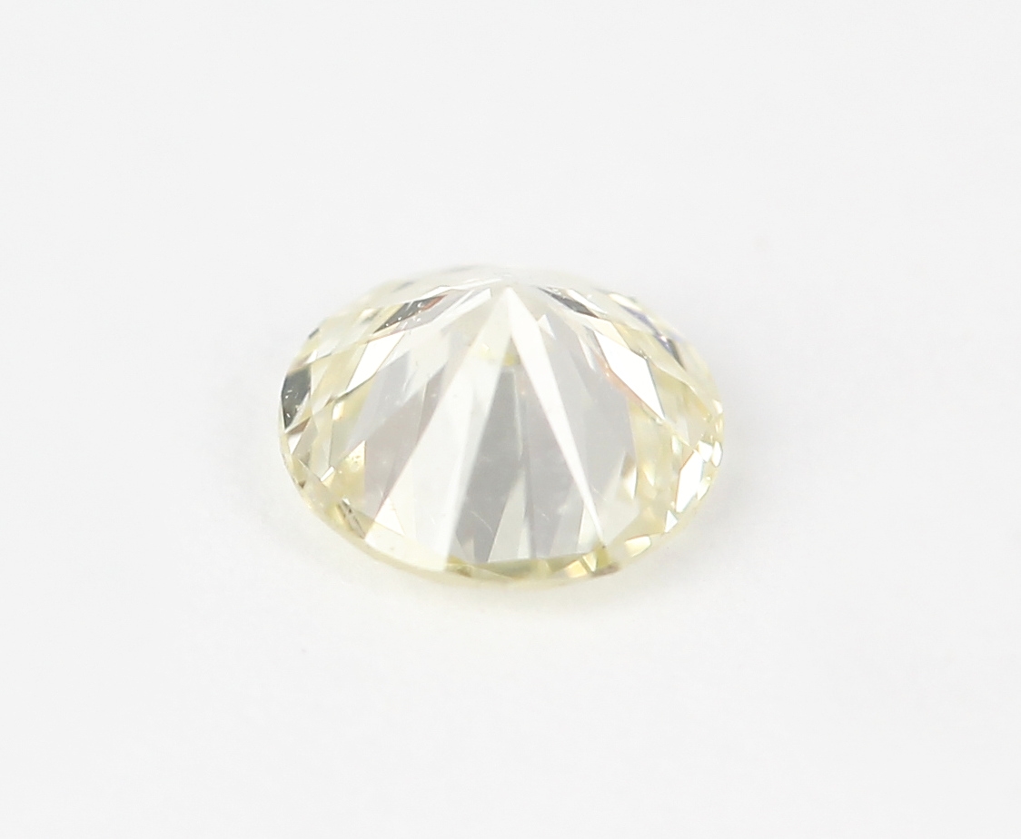 Detail a: Loser Brillant, 0.27 ct Getönt(N)/vvs2, mitGIA-Expertise