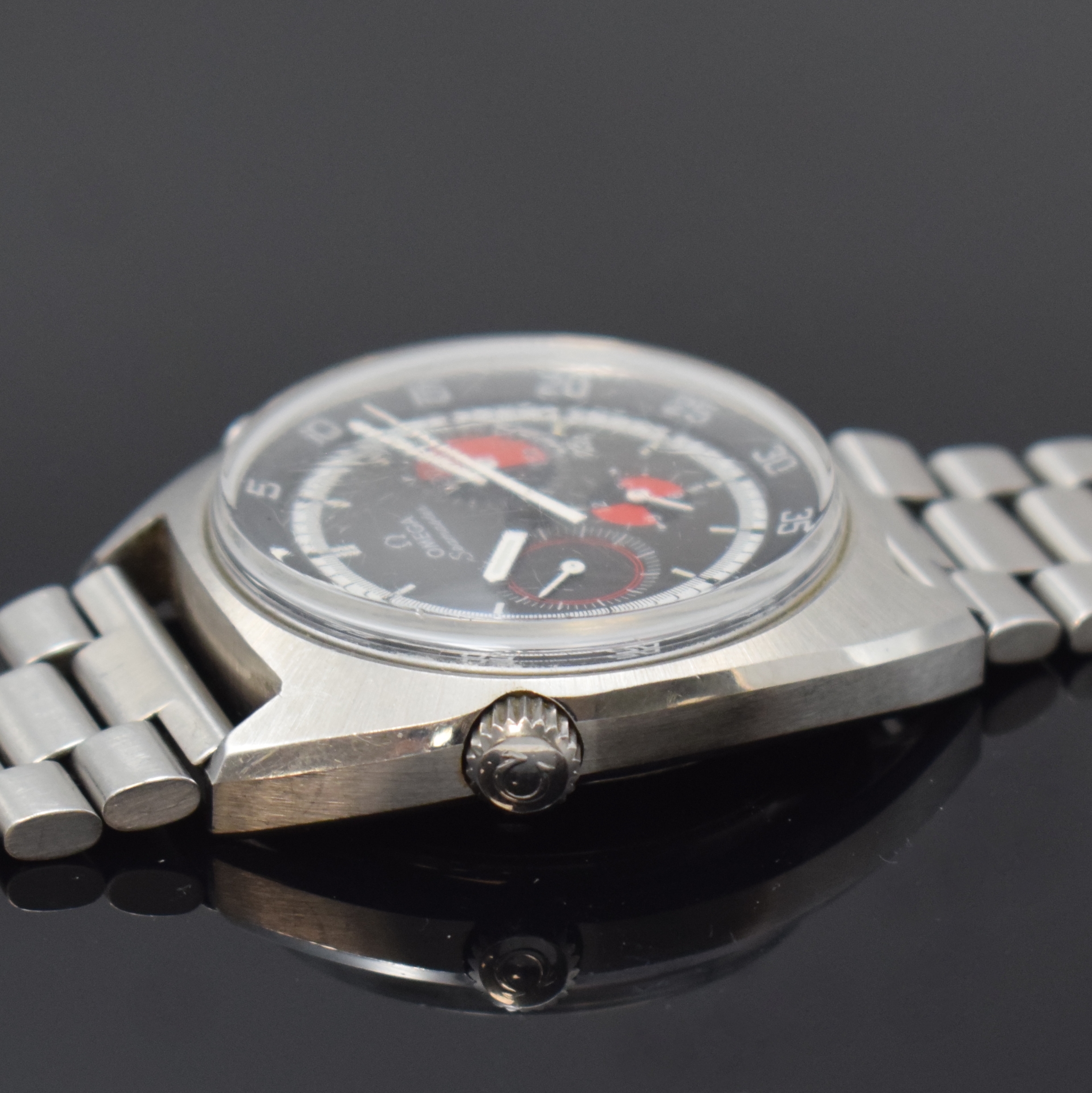 Detail d: OMEGA Herrenchronograph Seamaster "Soccer Timer" in Stahl Referenz 145.019, Schweiz um 1969, Handaufzug, Boden m. Seamasterlogo verschr., ...