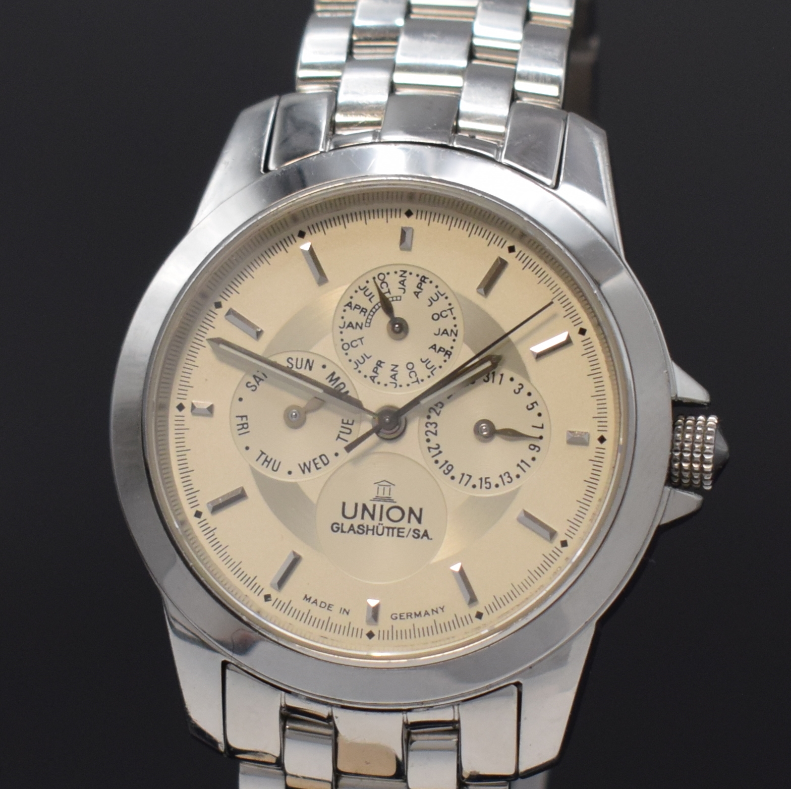 Detail a: UNION GLASHÜTTE Herrenarmbanduhr mit ewigem Kalender, Deutschland um 2000, Automatik, beids. vergl. Edelstahlgeh. inkl. orig. Gliederband mit dopp. ...