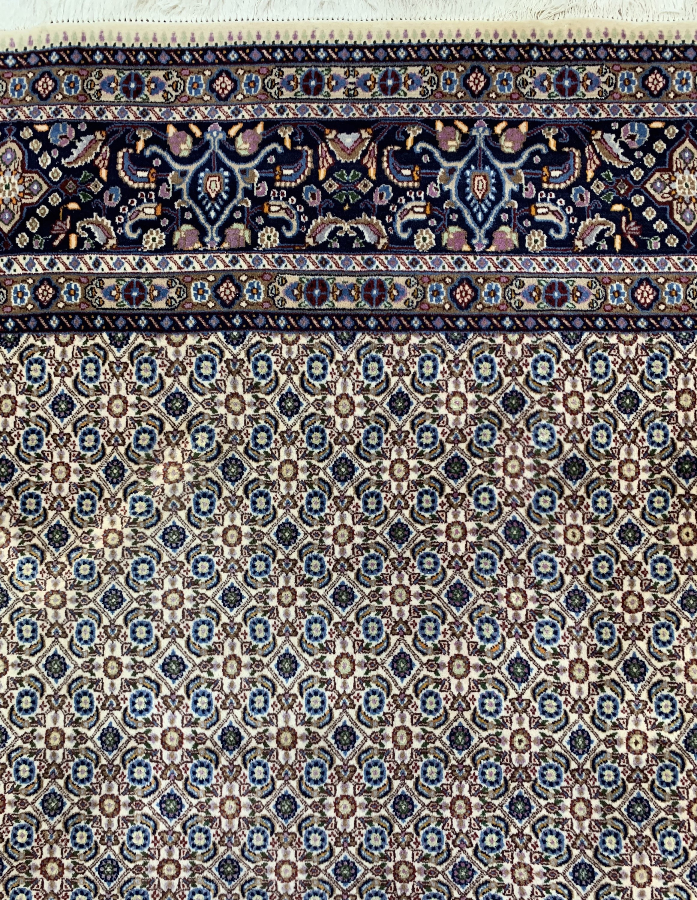 Detail b: Mud Kork fein, Persien, ca. 50 Jahre, Korkwolle auf Baumwolle, ca. 304 x 247 cm, EHZ: 2-3