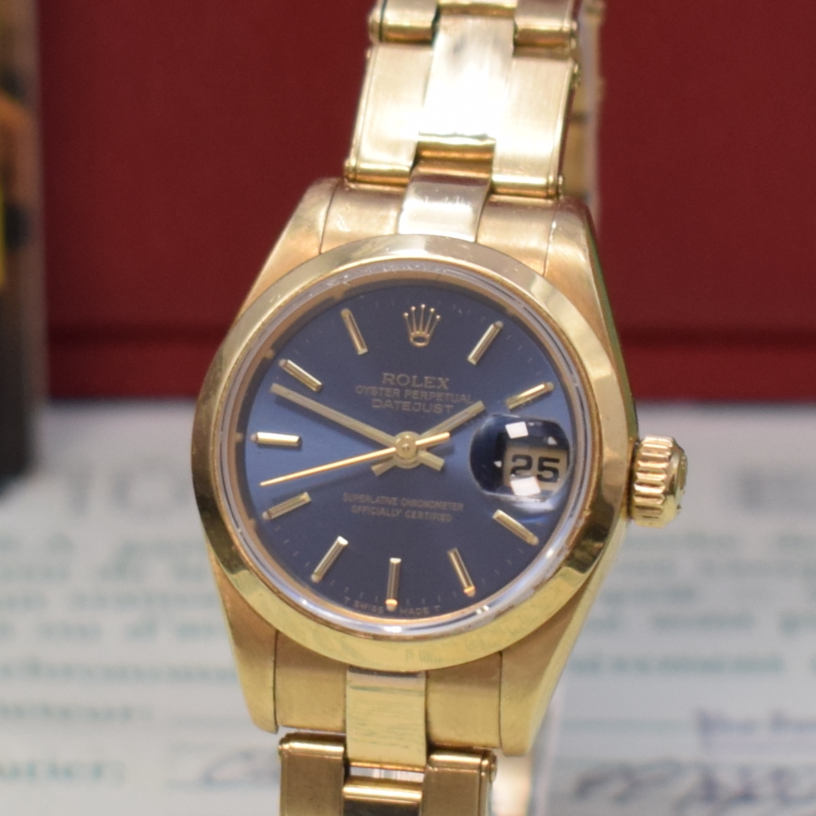 Detail a: ROLEX Oyster Perpetual Datejust Damenarmbanduhr Referenz 69168 in GG 750/000, Schweiz verk. lt. beil. Pap. 10/1999, Automatik, Chronometer der ...