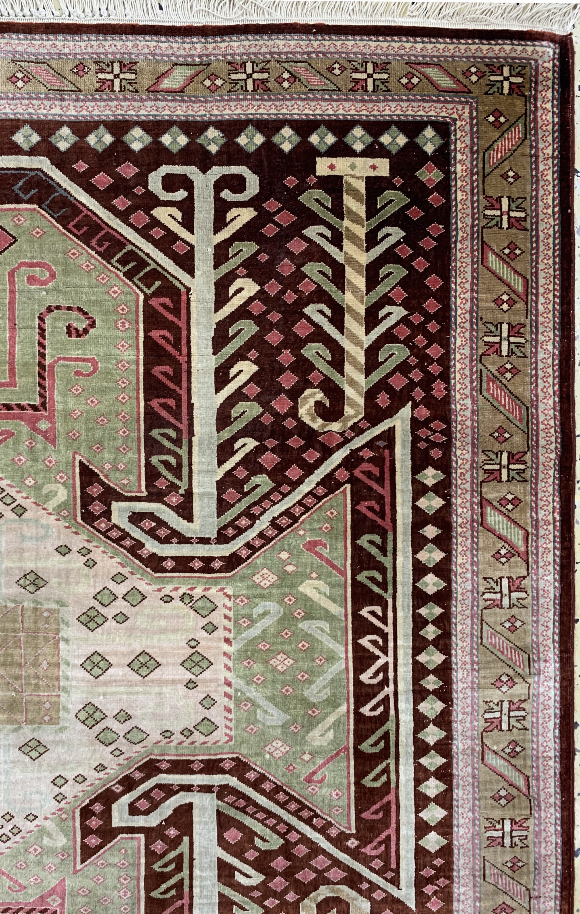 Detail e: Hereke Seide"Schildmotiv"fein, Türkei, um 1940, reine Naturseide, ca. 156 x 88 cm, EHZ: 1-2
