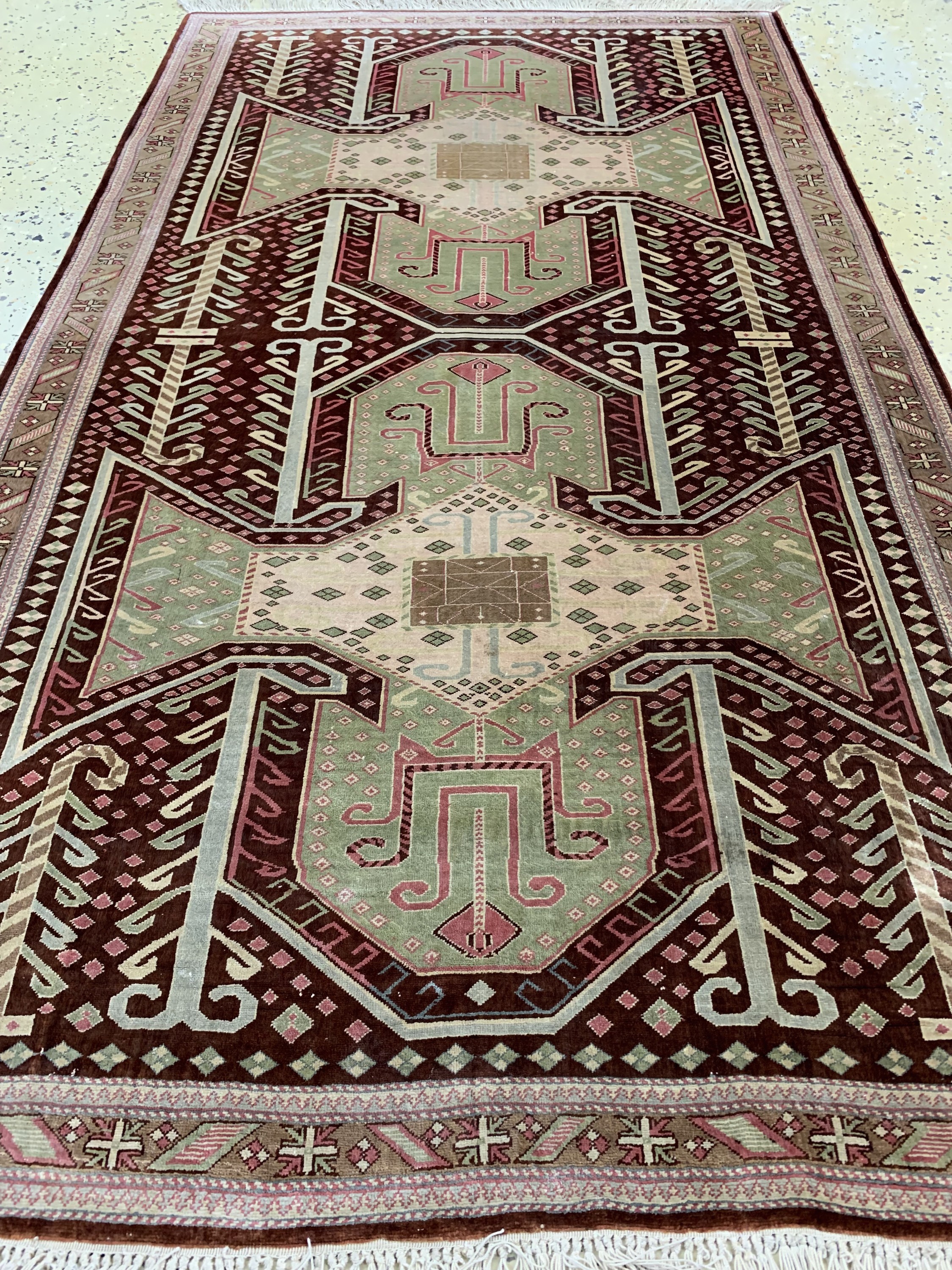 Detail f: Hereke Seide"Schildmotiv"fein, Türkei, um 1940, reine Naturseide, ca. 156 x 88 cm, EHZ: 1-2