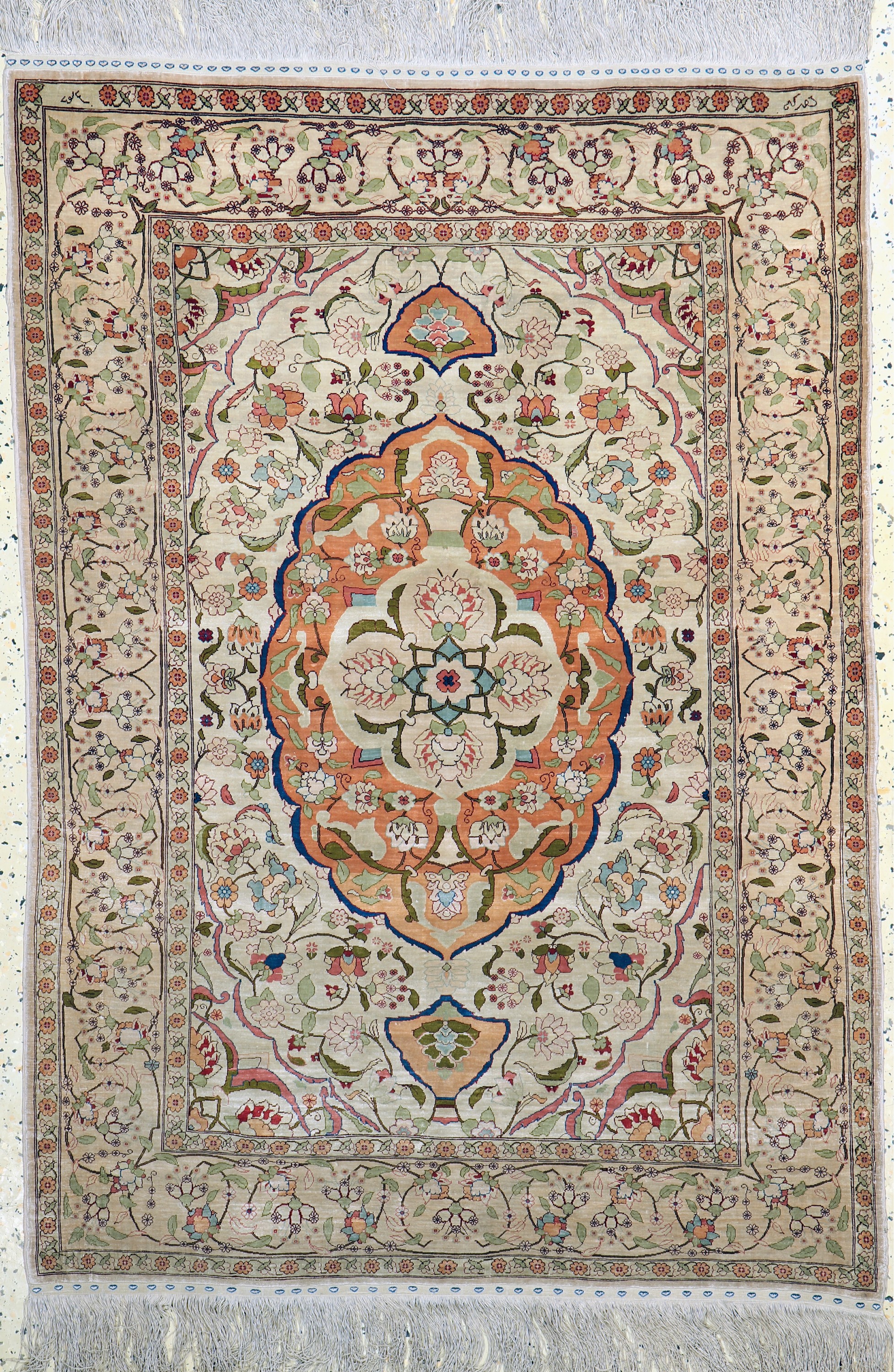 Hereke Seide fein signiert, Türkei, um 1940, reine Naturseide, ca. 140 x 100 cm, ca. 1,0 Mio. Kn/qm, EHZ: 2