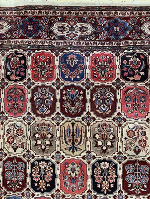26766810b - Saruk, Persia, around 1950, wool on cotton, approx. 272 x 193 cm, condition: 2. Rugs, Carpets & Flatweaves