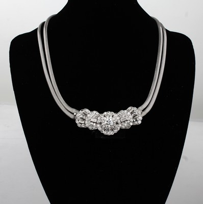 26767974a - 14 kt gold diamond-necklace/brooch