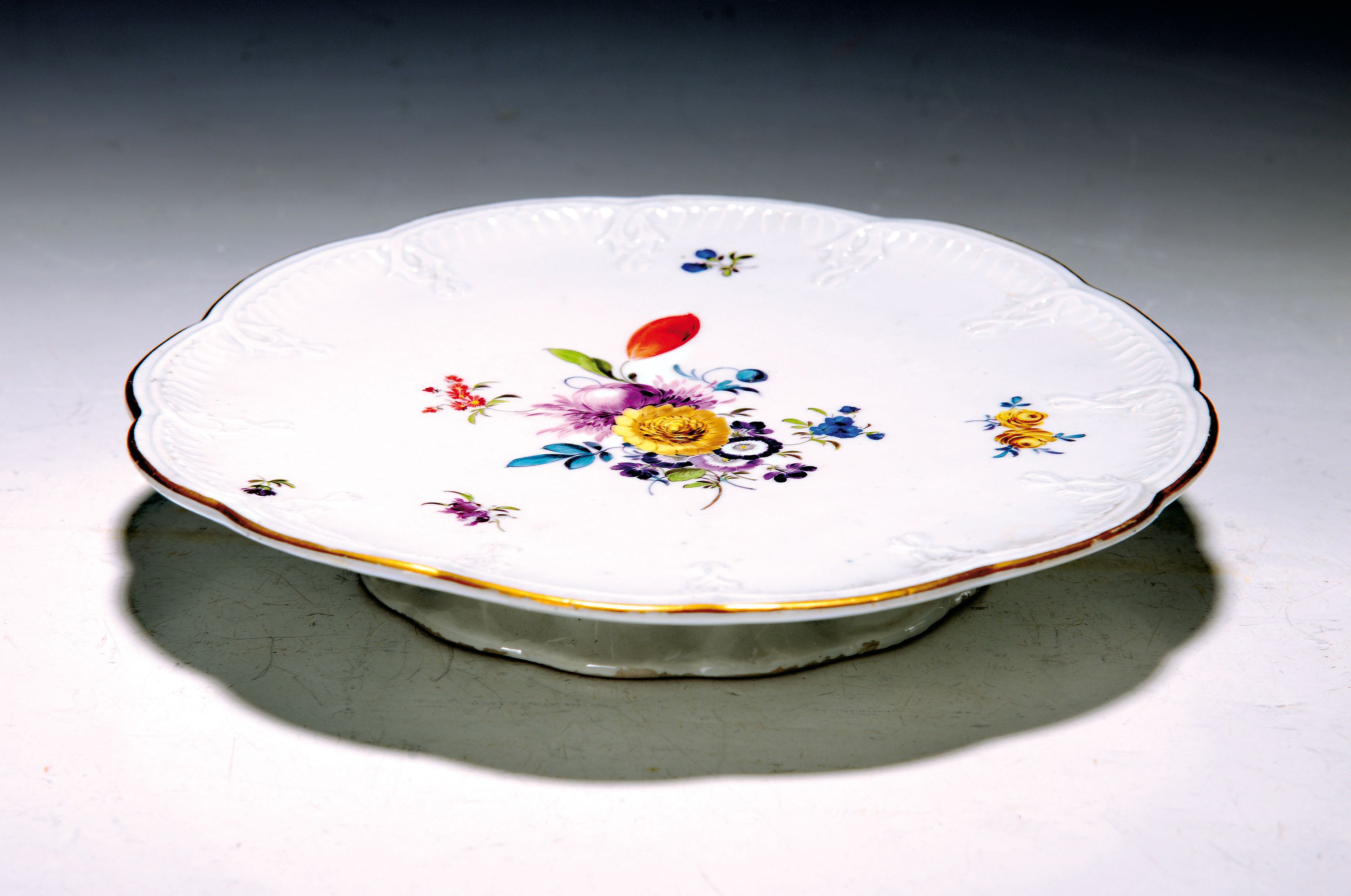 Rokoko Tafelaufsatz, Meissen, um 1750/60, Porzellan, Formermarke "H" Johann Gottlieb Haase (1709-1763), Blumenbukettmalerei, Goldrand, ...