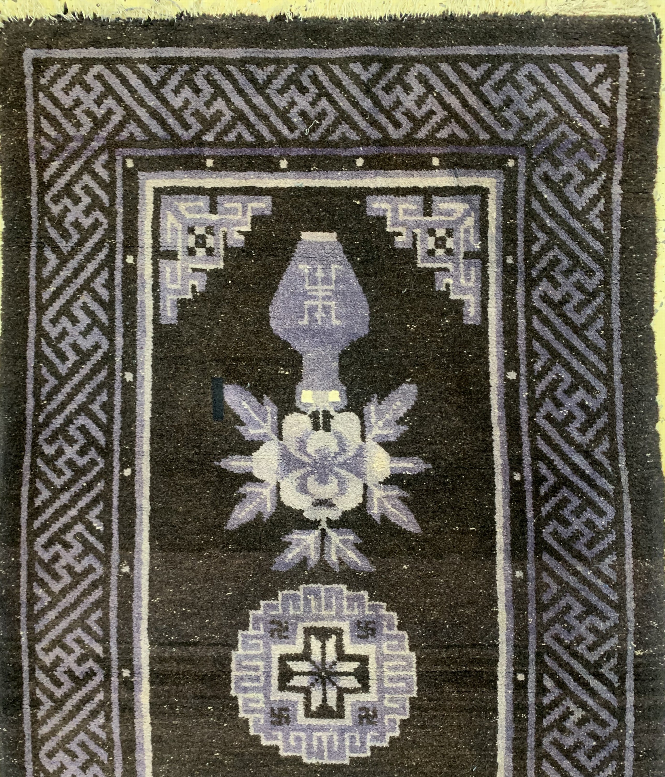 Detail b: Ein Paar paar Pao Tow antik, China, um 1900, Wolle auf Baumwolle, ca. 133 x 70 cm, EHZ: 3