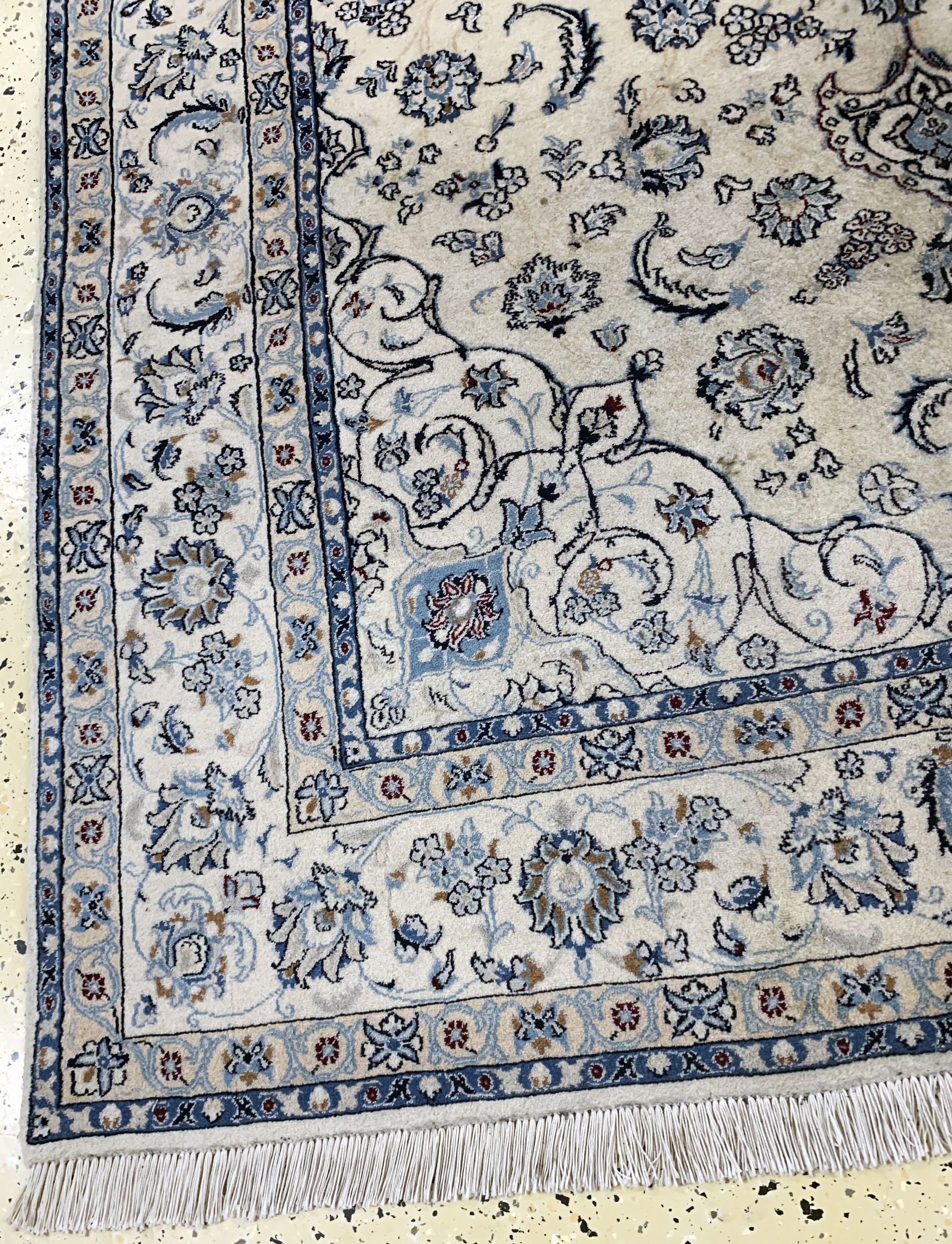 Detail b: Nain fein(9 La), Persien, Ende 20.Jhd, Korkwolle mit Seide, ca. 237 x 167 cm, EHZ: 2(Reinigungsbedürftig)