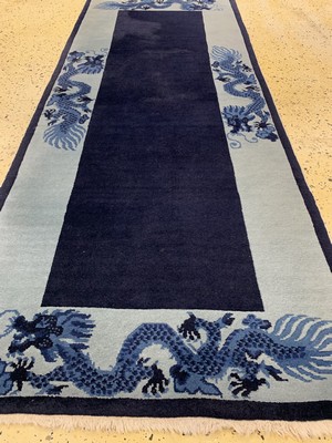 26768092c - #"Dragon carpet#", China, late 20th century, wool on cotton, approx. 202 x 82 cm, condition: 2. Rugs, Carpets & Flatweaves