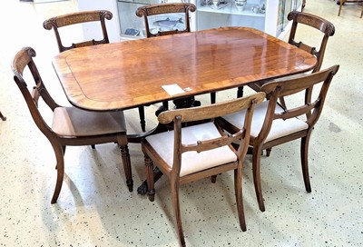 26768280a - Table and seating group of 6 chairs, England, around 1840, solid mahogany table, rosewood chairs with elaborate inlays made of various precious woods, folding table, base with baluster column, shipping only within the EU, approx. 73x152x102cm, cm, H. approx. 85cm, Sh. approx. 46 cm, condition 2