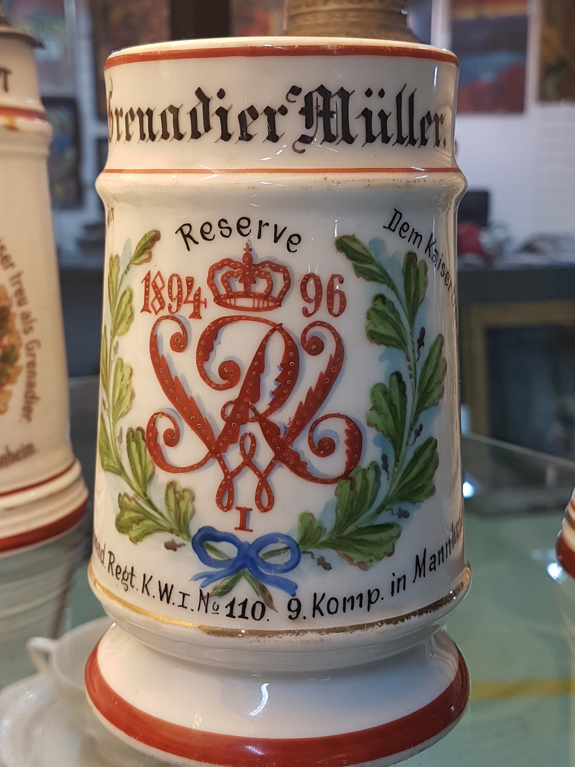 Detail f: 4 Reservistenkrüge, II. Badisches Grenadier- Regiment kaiser Wilhelm I. Mannheim, 1894-1905, Dienstzeiten: 2x 1903-04, 1x 1903-05 1x 1894-96, ...
