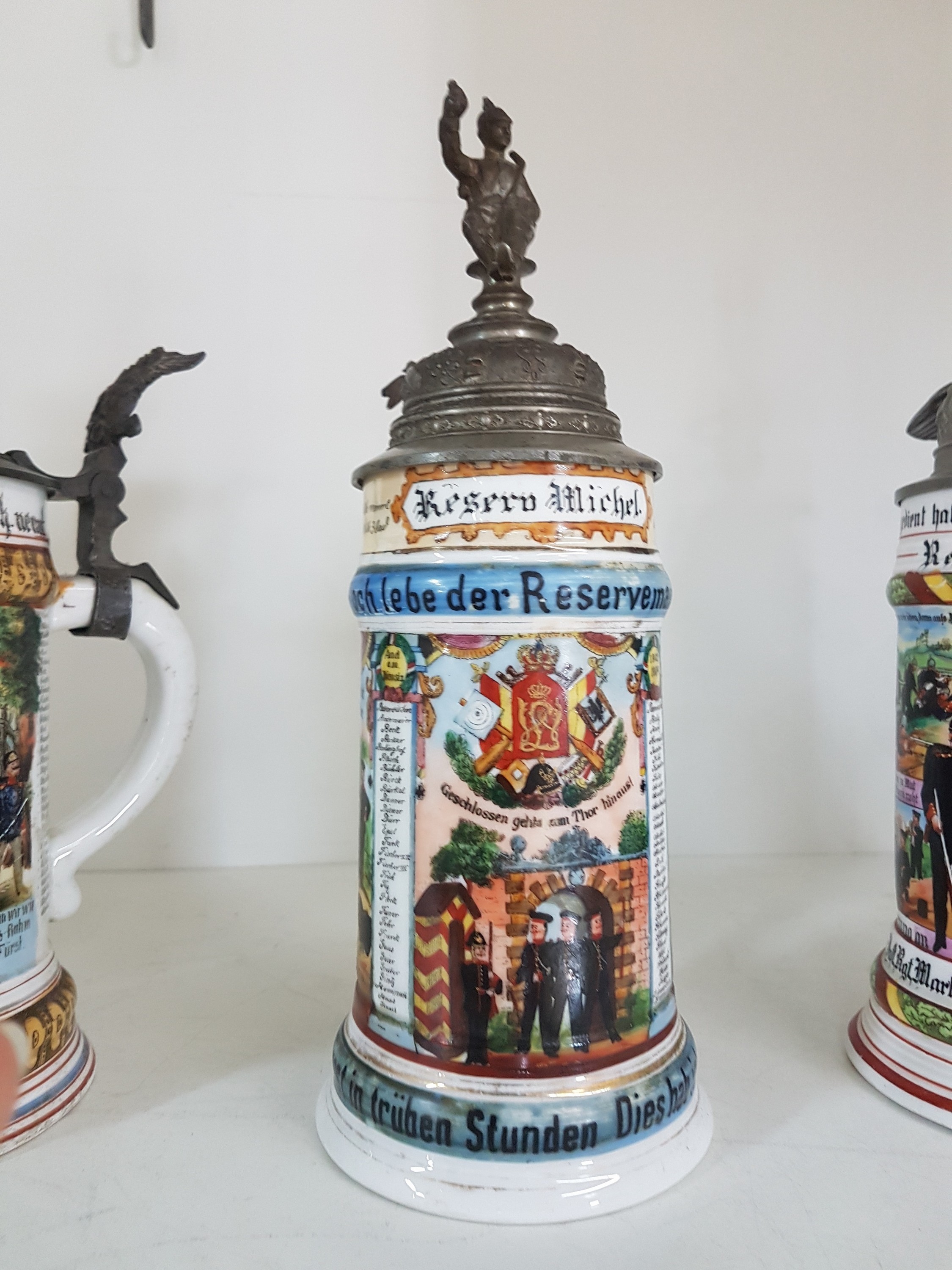 Detail d: 5 Reservistenkrüge, Infanterie-Regiment Markgraf Ludwig Wilhelm Nr. 111 Raststatt, zw. 1892 und 1911, Dienstzeiten 1892-94, 1895-97, 1899-1901, ...