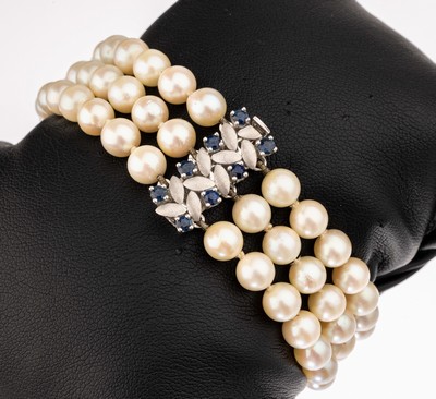 Image 26768680 - Cultured pearl-bracelet with 14 kt gold sapphire-jewelry clasp