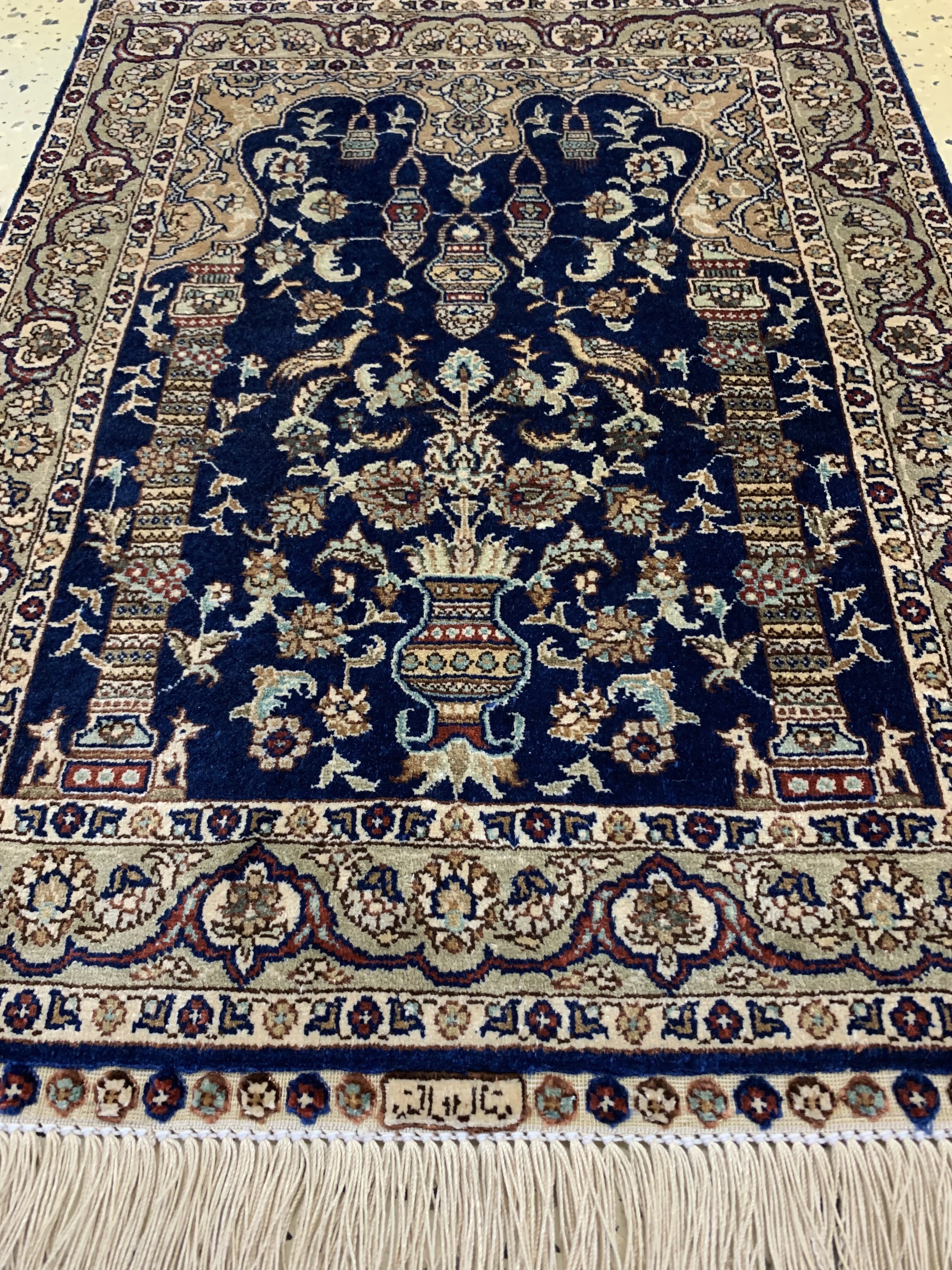 Detail b: Istanbul Seide, Türkei, Ende 20.Jhd, reine Naturseide, ca. 63 x 47 cm, EHZ: 1