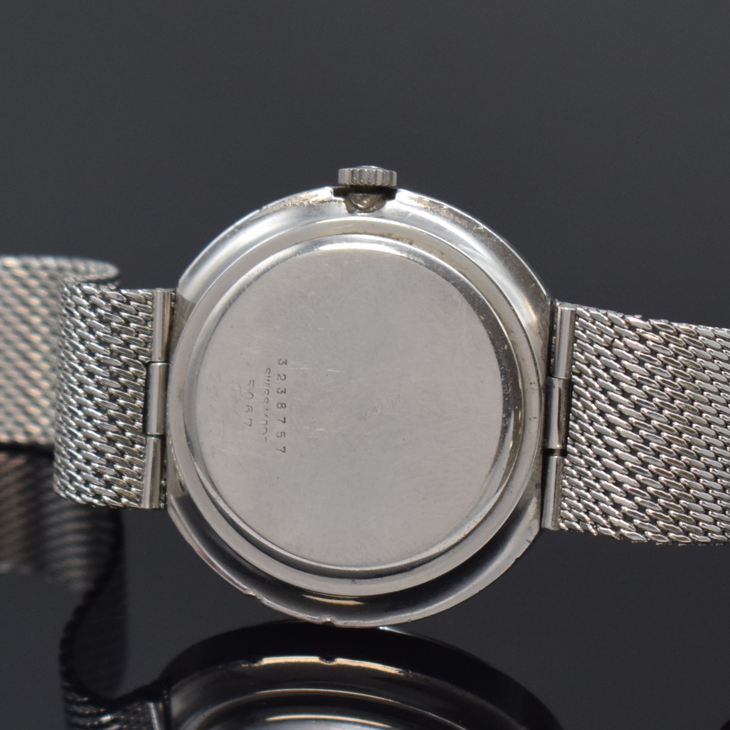 Detail d: MIDO OCEAN Star Powerwind Herrenarmbanduhr in Stahl Referenz 5067, Schweiz um 1970, Automatik, Monocoque-Geh. m. integr. Milanaiseband, silb. ...