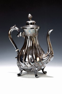 Image 26768722 - Coffee pot made of silver, Ercuis, France, mid/late 19th century, marked 15 lots, gadrooned, rocaille decoration chipped, 1 secondary insulating ring, lid knob slightly loose, H. 26 cm, approx. 811 g, company logo Zentaur, 15 in a rectangle