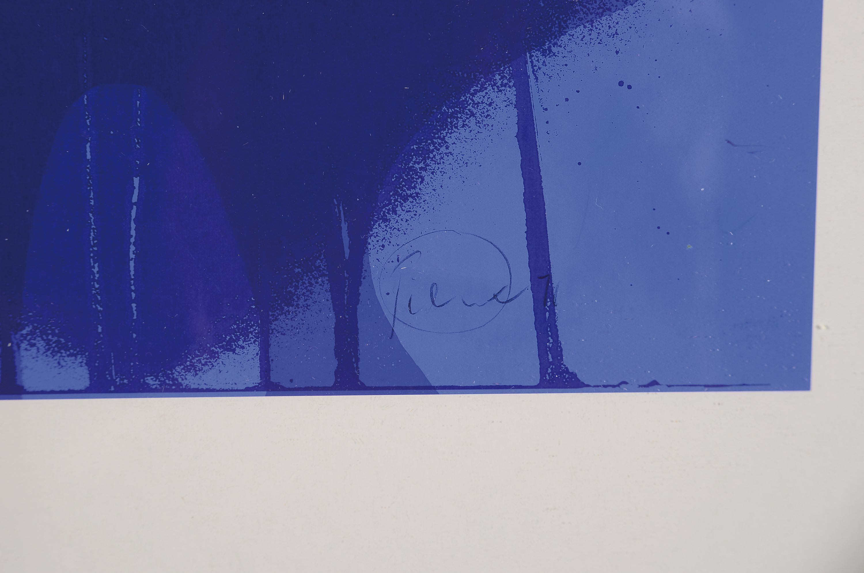 Detail l: Otto Piene, 1928-2014, Siebdruck, "Heseler Blue", 1971, signiert und datiert, Blatt 30x23cm, Rahmen 43x34 cm