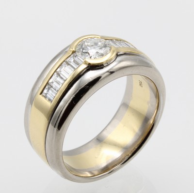 Image Ring mit Brillant und Diamanten