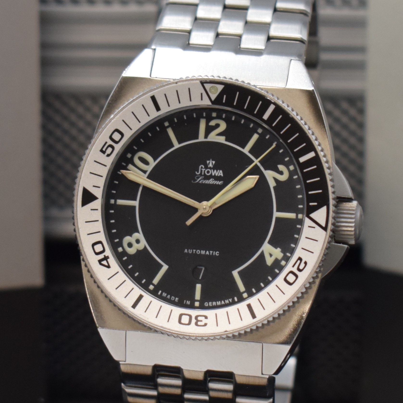 Detail a: STOWA Herrenarmbanduhr Seatime, Automatik, Edelstahlgeh. inkl. Gliederband m. Faltschl. und Tauchverlängerung, beids. vergl., Boden und Krone ...