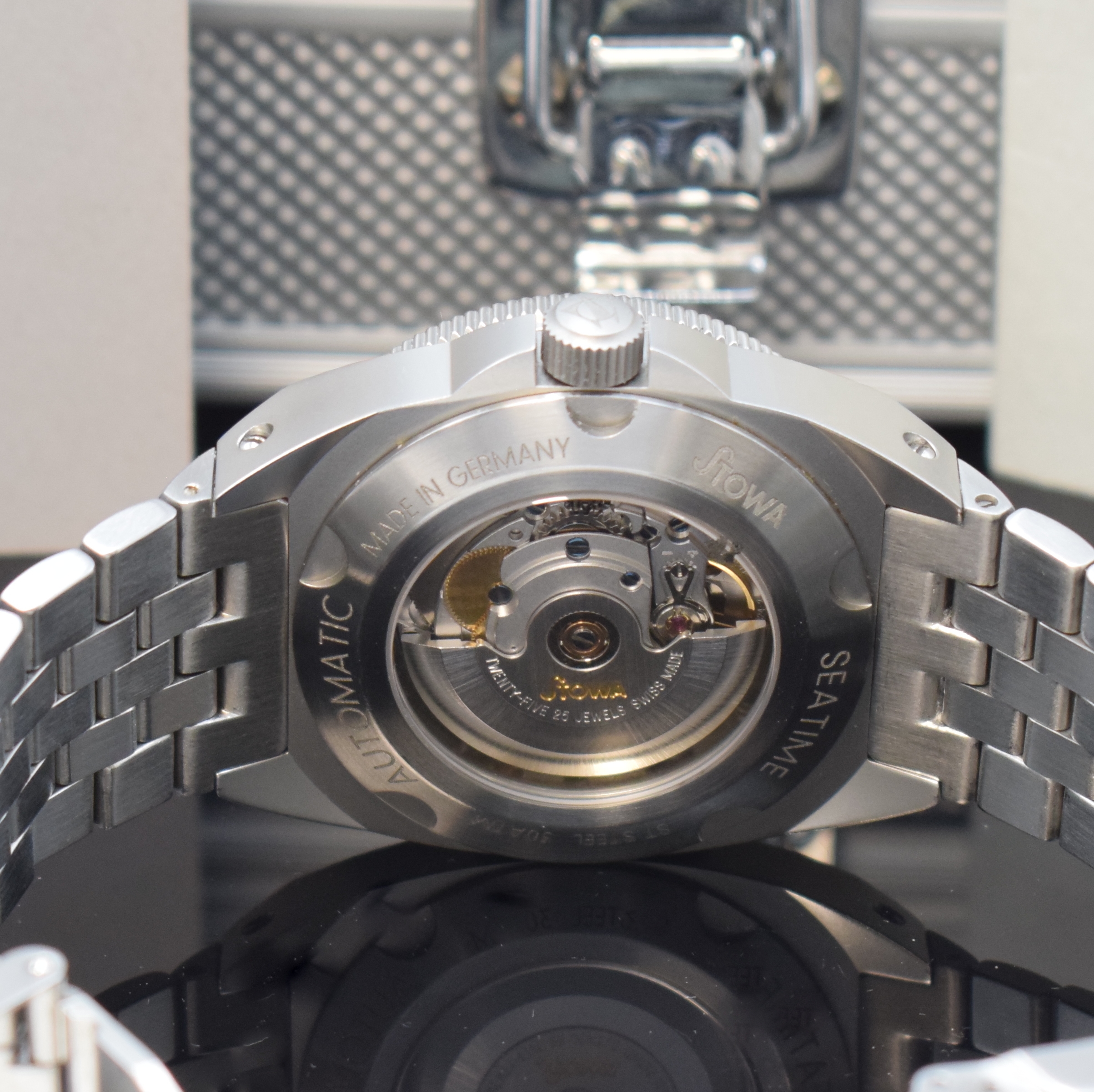 Detail d: STOWA Herrenarmbanduhr Seatime, Automatik, Edelstahlgeh. inkl. Gliederband m. Faltschl. und Tauchverlängerung, beids. vergl., Boden und Krone ...