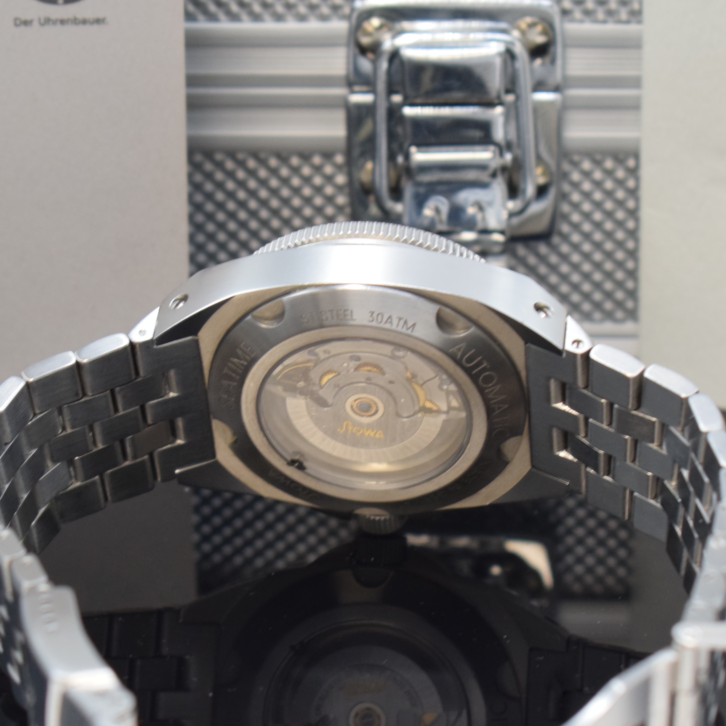 Detail e: STOWA Herrenarmbanduhr Seatime, Automatik, Edelstahlgeh. inkl. Gliederband m. Faltschl. und Tauchverlängerung, beids. vergl., Boden und Krone ...