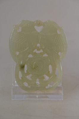 26769211c - 2 pendants made of jade, China, 19th century, jade, partly openwork, approx. 5.5x4 cm