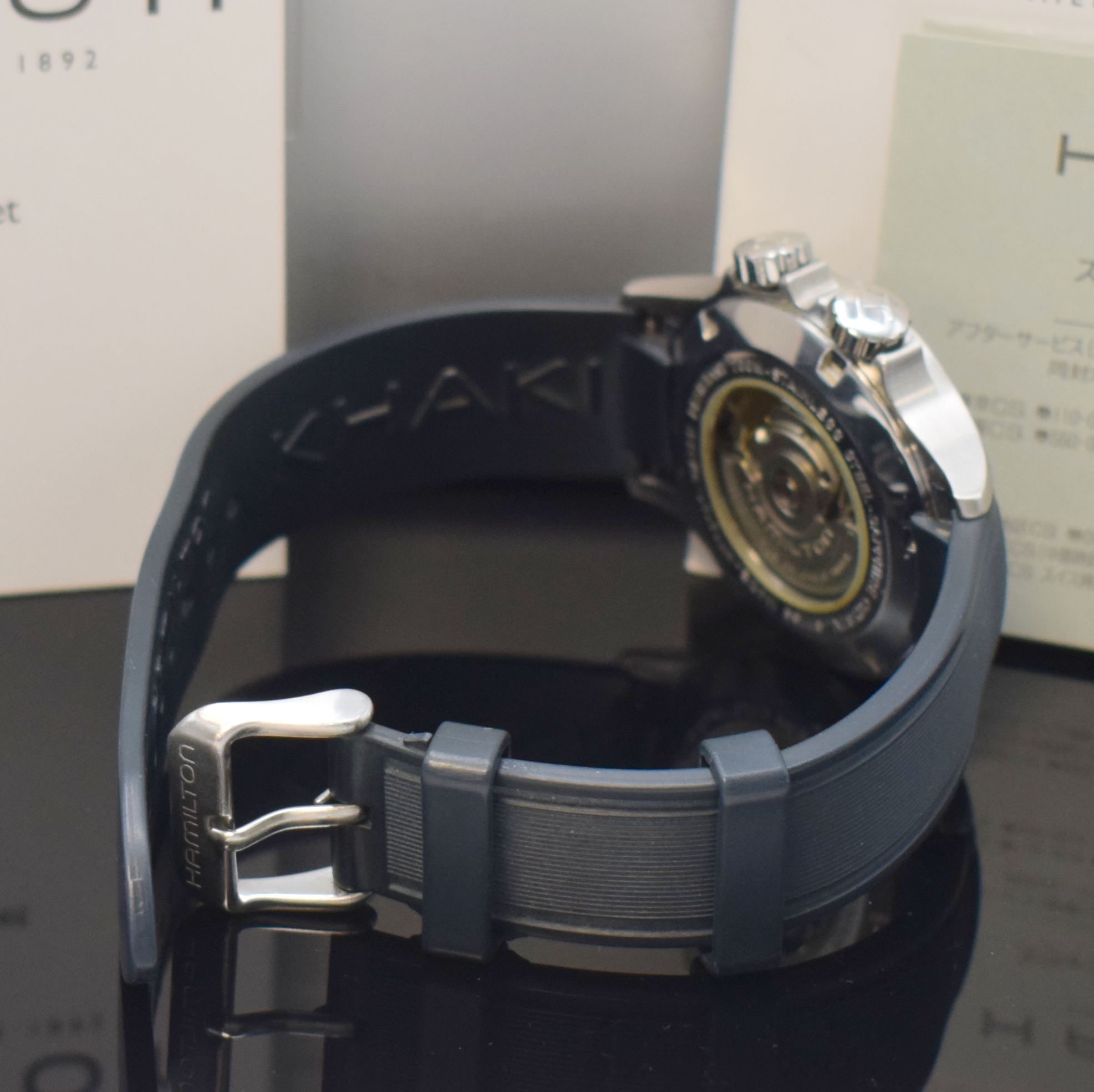 Detail b: HAMILTON Herrenarmbanduhr Khaki Navy Referenz H77151, Schweiz um 2009, Edelstahlgeh. inkl. orig. Kautschukband m. orig. Dornschl., Boden und Kronen ...