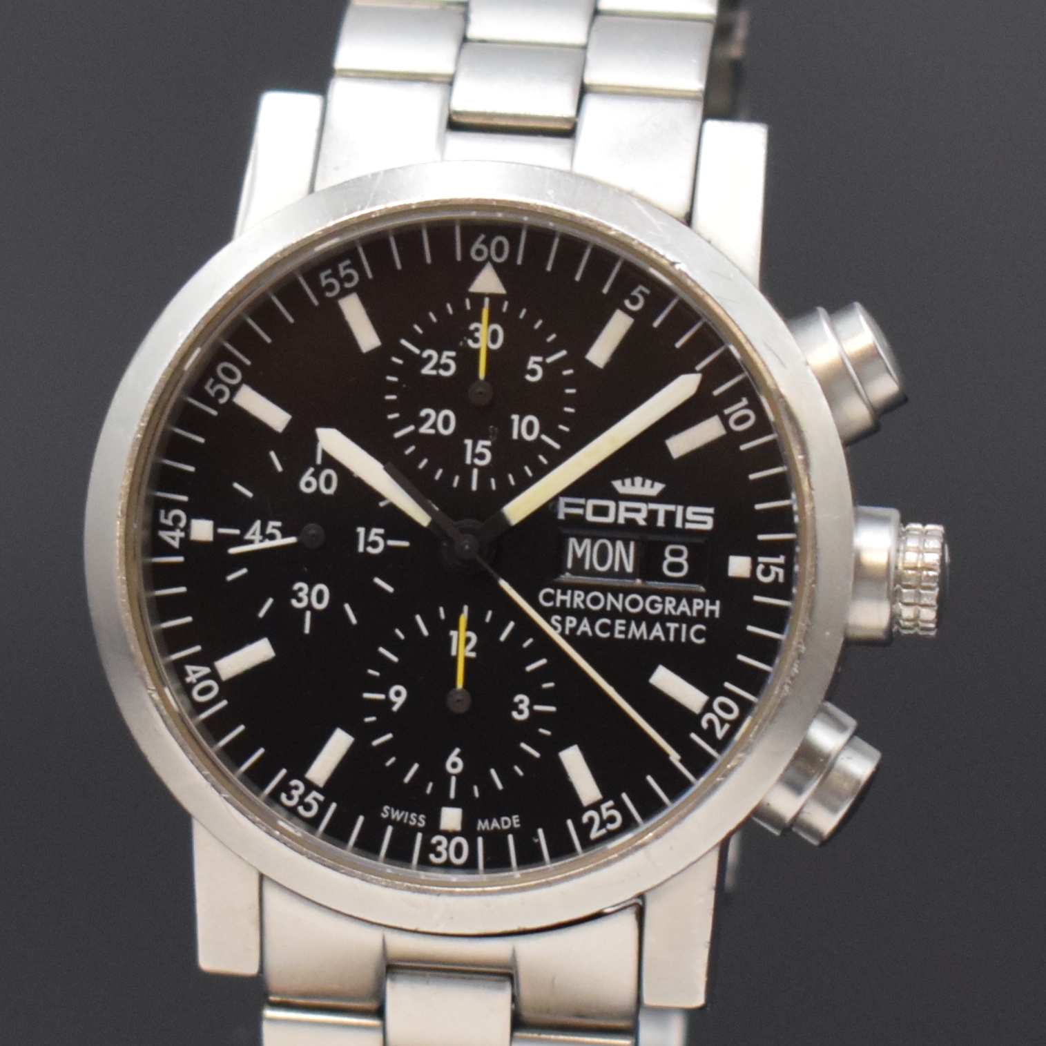 Detail a: FORTIS Armbandchronograph Spacematic Referenz 625.22.141, Automatik, Schweiz um 2003, matt. Edelstahlgeh. inkl. Gliederband m. Faltschl., beids. ...