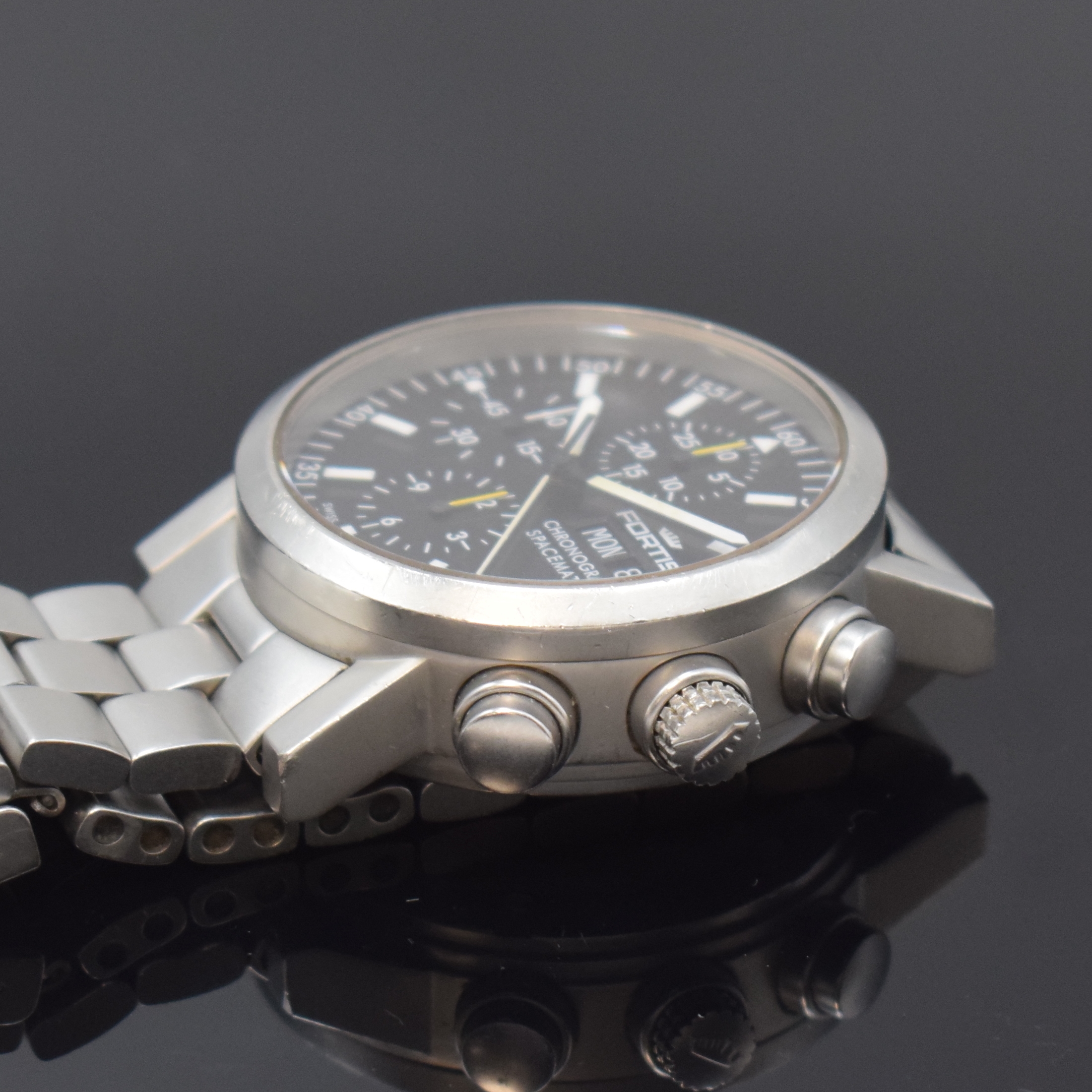 Detail c: FORTIS Armbandchronograph Spacematic Referenz 625.22.141, Automatik, Schweiz um 2003, matt. Edelstahlgeh. inkl. Gliederband m. Faltschl., beids. ...