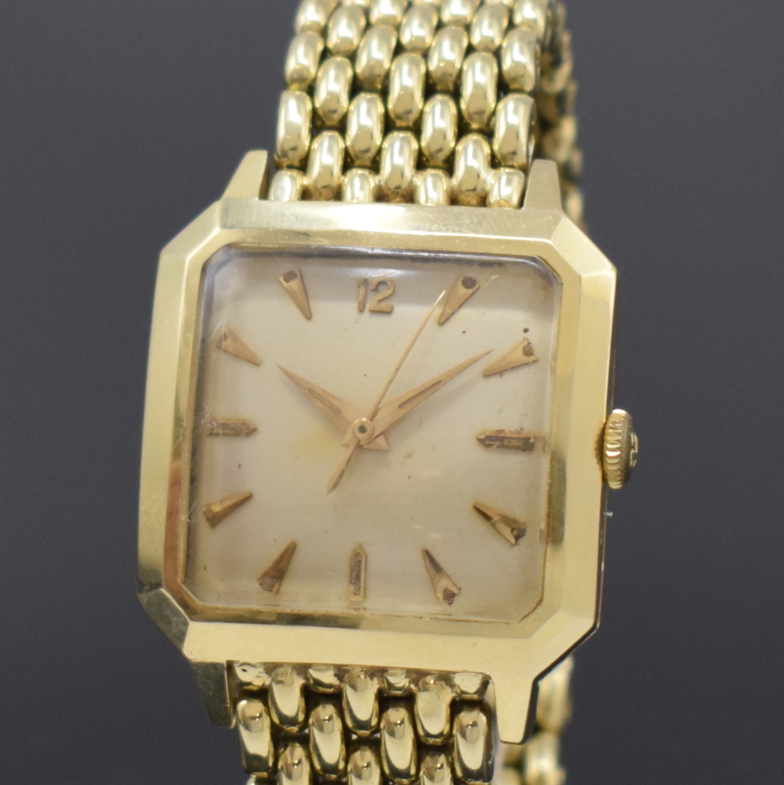 Detail a: ZENTRA schwere Herrenarmbanduhr in GG 585/000, Automatik, System von Felsa BIDYNATOR, Kal. 690, Schweiz um 1955, Boden aufgedr., silb. Zifferbl. m. ...