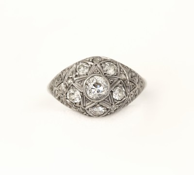 26769401b - Platin Art-Deco-Diamant-Ring, um 1930