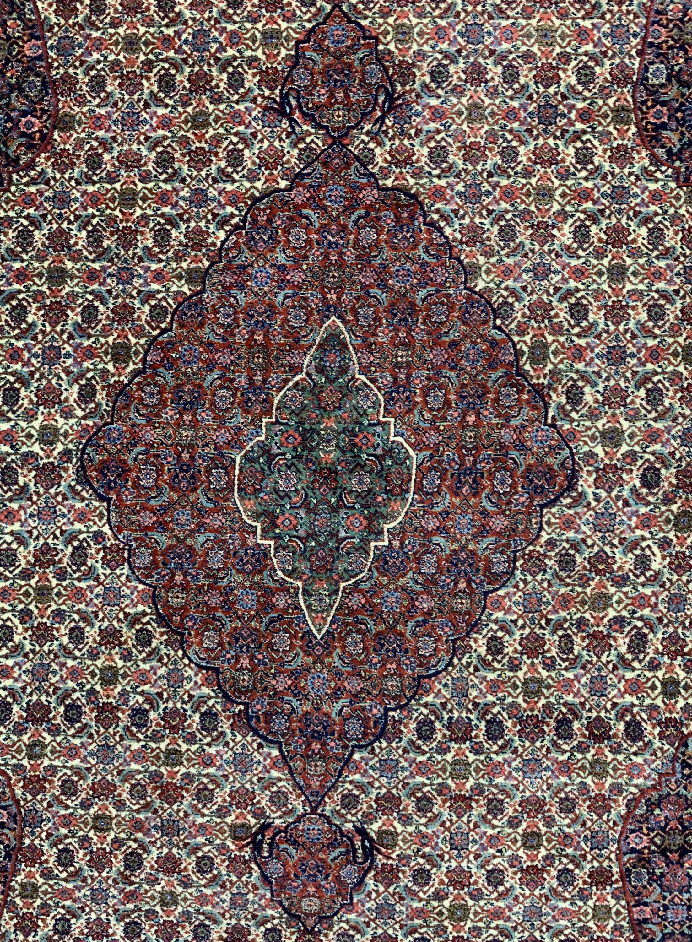 Detail b: Sarab"Maschaiekhi" alt, Persien, Anfang 20.Jhd, Wolle auf Baumwolle, ca. 360 x 256 cm,EHZ: 2