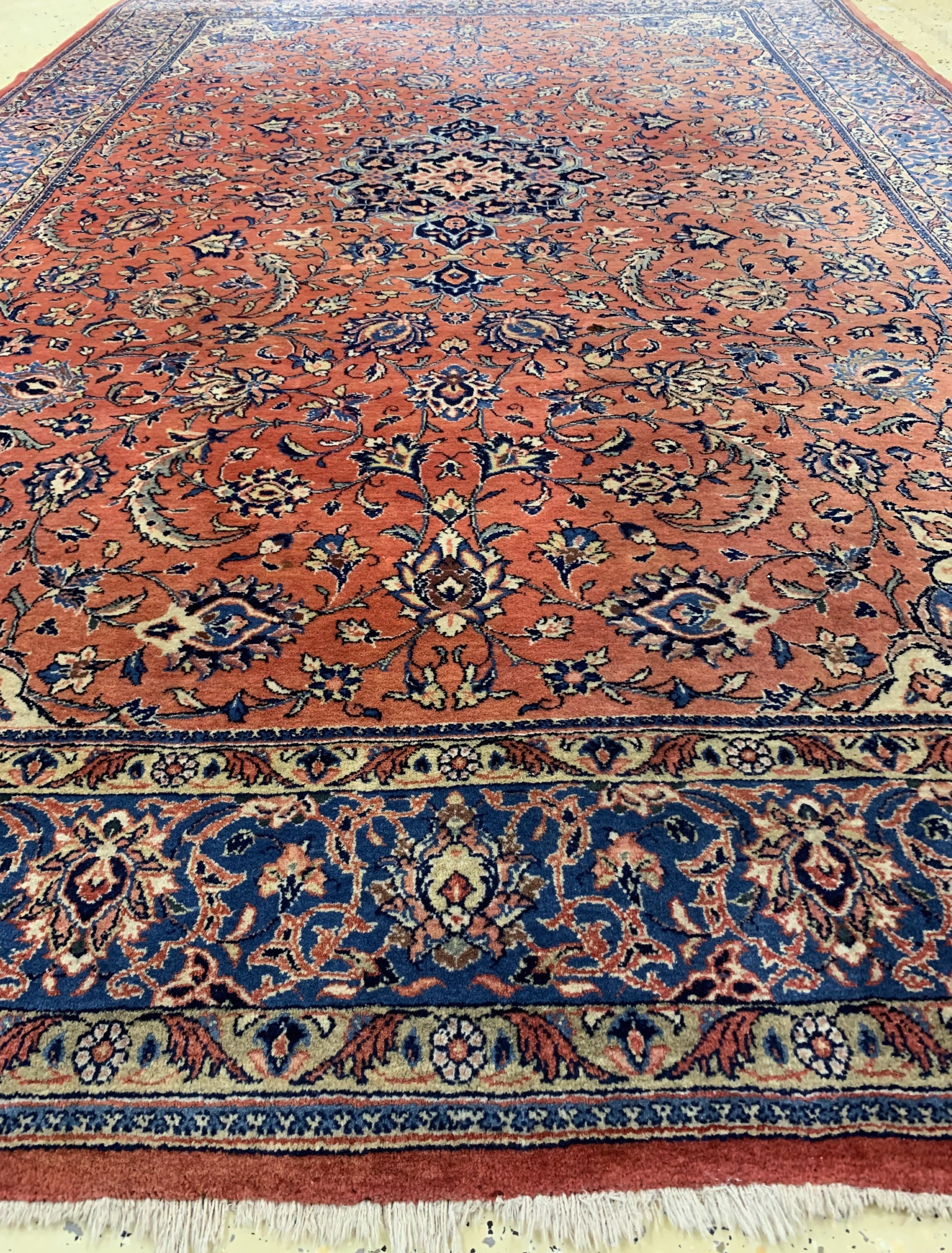 Detail d: Sarogh, Persien, Ende 20.Jhd, Wolle auf Baumwolle, ca. 310 x 200 cm, Reinigungsbedürftig, EHZ: 2