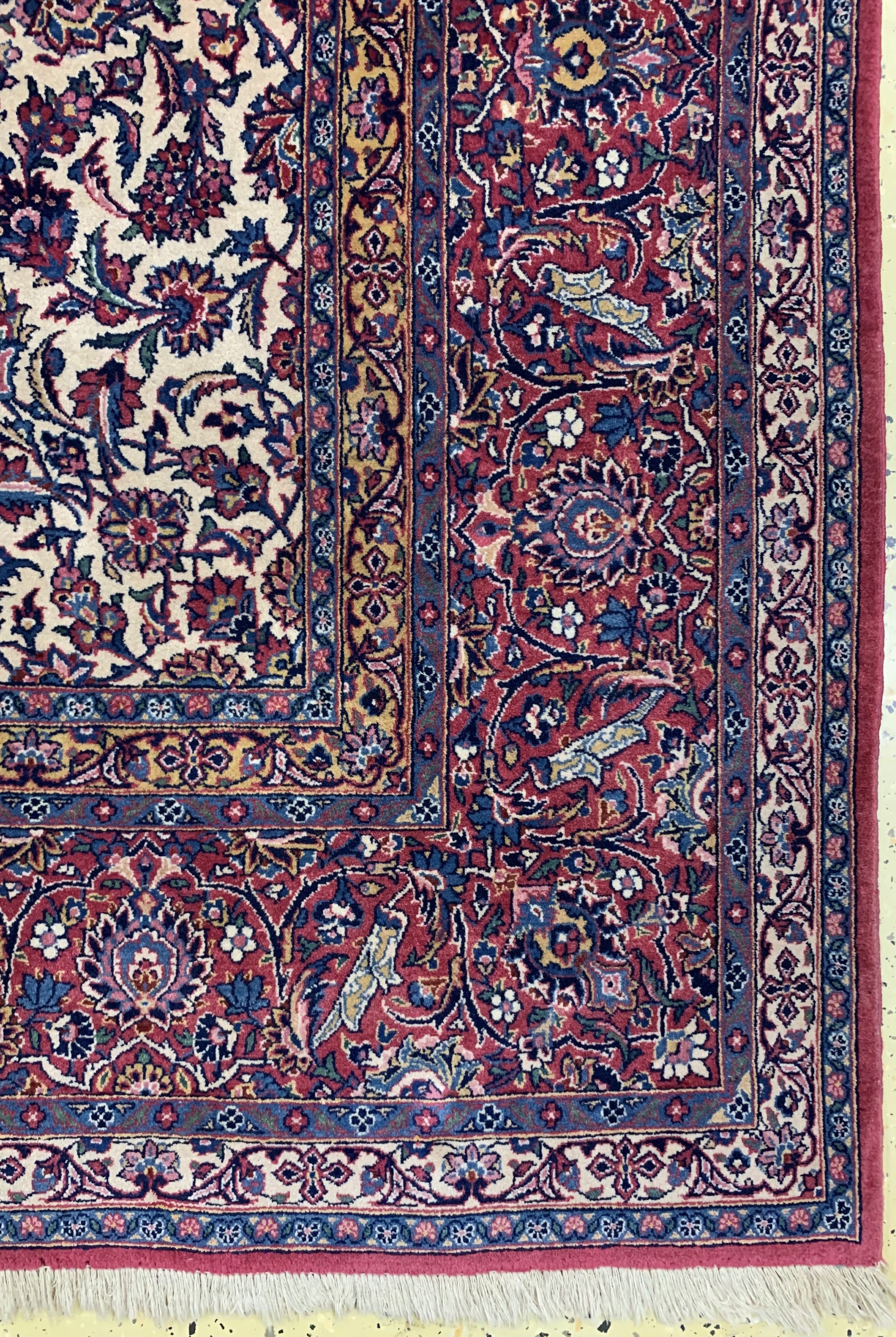 Detail a: Keschan fein alt, Persien, Anfang 20.Jhd, Wolle auf Baumwolle, ca. 368 x 264 cm, Reinigungsbedürftig, EHZ: 2, (Alter Mottenfraßam Rand)