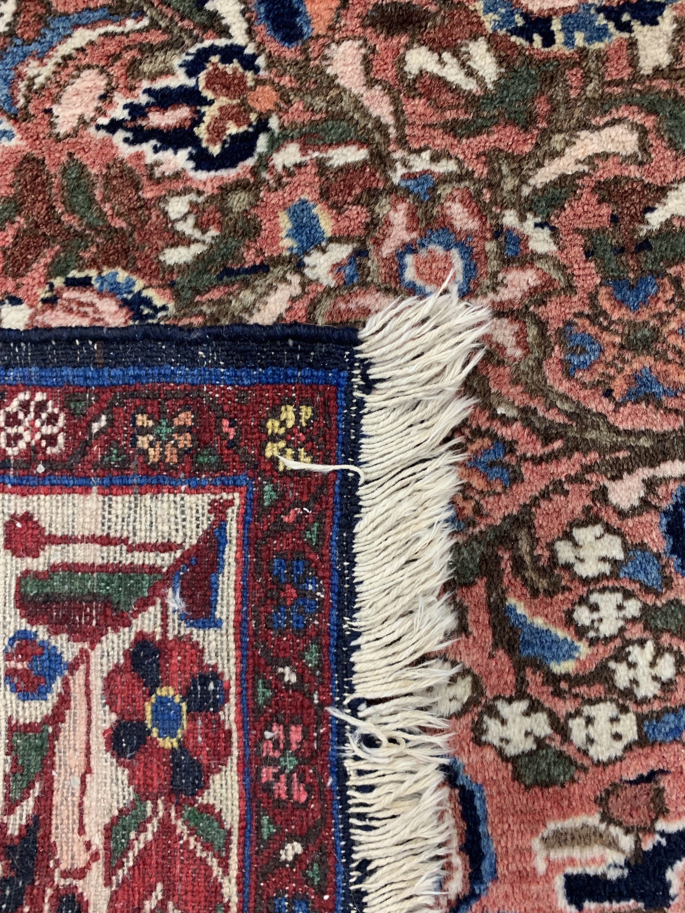 Detail d: Borchalu, Persien, Mitte 20.Jhd, Wolle auf Baumwolle, ca. 210 x 150 cm, verblasst, EHZ: 2
