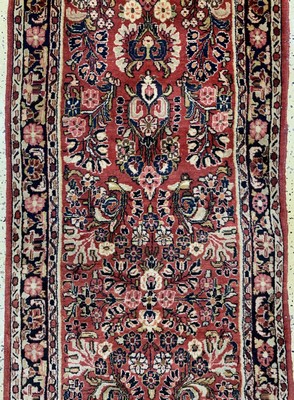 26769641b - Us Re-Import Saruk, Persia, early 20th centurywool on cotton, approx. 405 x 80 cm, condition: 2, (old moth trail on the edge)