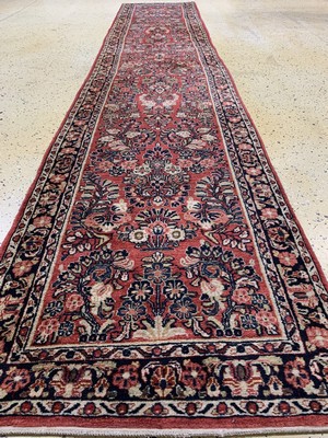 26769641d - Us Re-Import Saruk, Persia, early 20th centurywool on cotton, approx. 405 x 80 cm, condition: 2, (old moth trail on the edge)