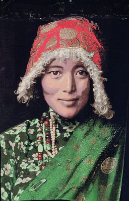 Image 26771302 - Steve McCurry, born 1950 Philadelphia, PA, large format textile print based on orig. Photography, untitled, portrait of a Tibetan woman, one of 100 partly unpublished motifs from the exhibition #"Steve McCurry. Texture#" from 2022/23, 215x136 cm; from private collection