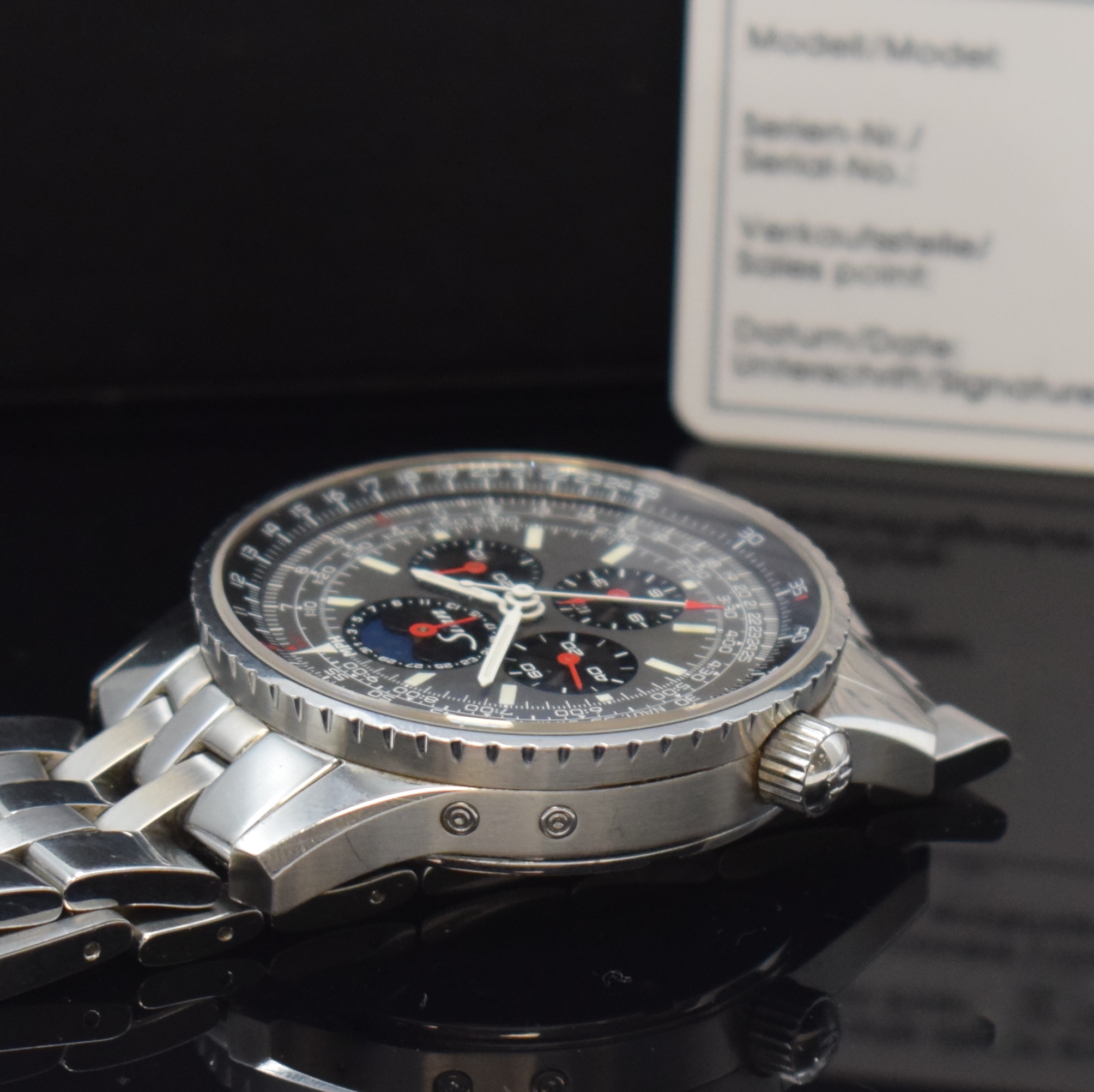 Detail d: SINN 903 H4 Herrenchronograph mit Mondphase in Stahl, Schweiz verk. lt. beil. Garantie 05/2008, Handaufzug, beids. vergl. Geh., Boden verschr., orig. ...