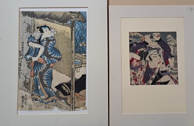 26771904k - Collection of 28 Japanese color woodcuts Ukiyo-e, 19th century, inter alia: Eisen, Toyokuni I and II, Kunisada, Utagawa, Hokusai, Kuniyoshi and others, representation of Samurai, scenes from the Kabuki theater, scenes from everyday life, mostly in oban format, partly tanned or with visible signs of age.