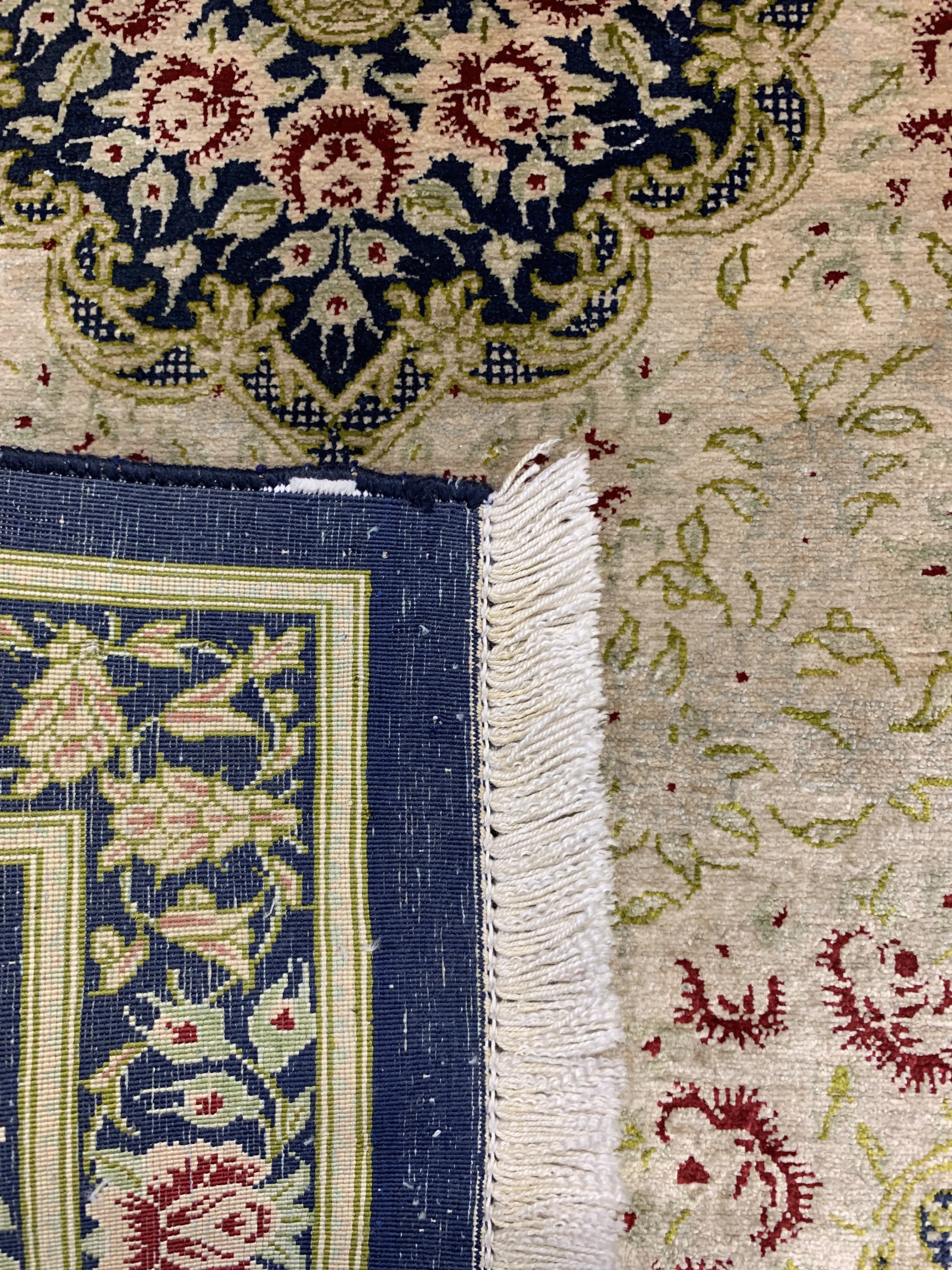 Detail c: Ghom Seide, Persien, Ende 20.Jhd, reine Naturseide, ca. 88 x 60 cm, ca. 1,0 Mio. Kn/qm, EHZ: 1-2