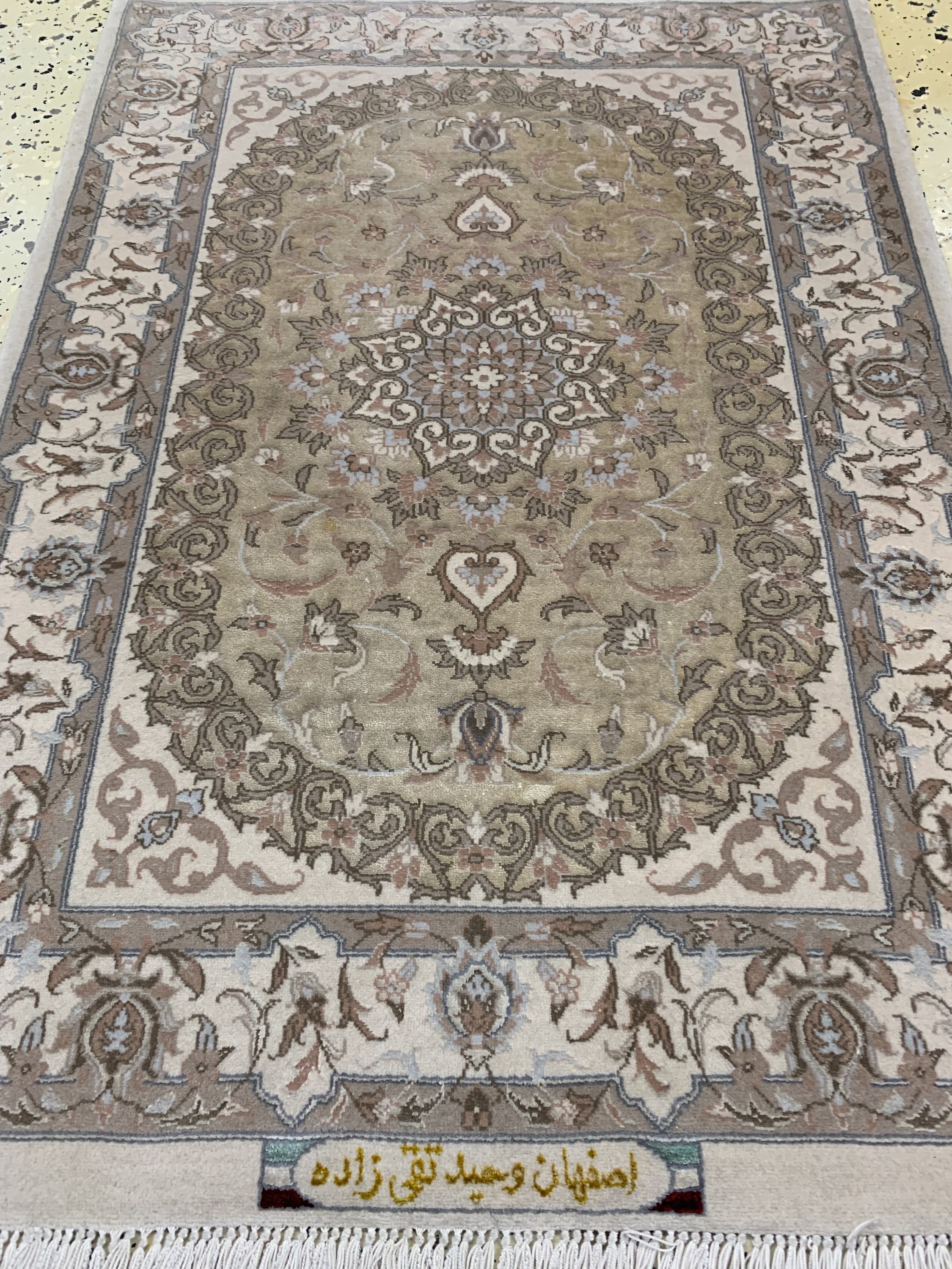 Detail b: Esfahan fein"Seidengrund", Persien, Ende 20.Jhd, Korkwolle mit und auf Seide, ca. 88 x 62 cm, ca. 1,0 Mio. Kn/qm, EHZ: 1-2