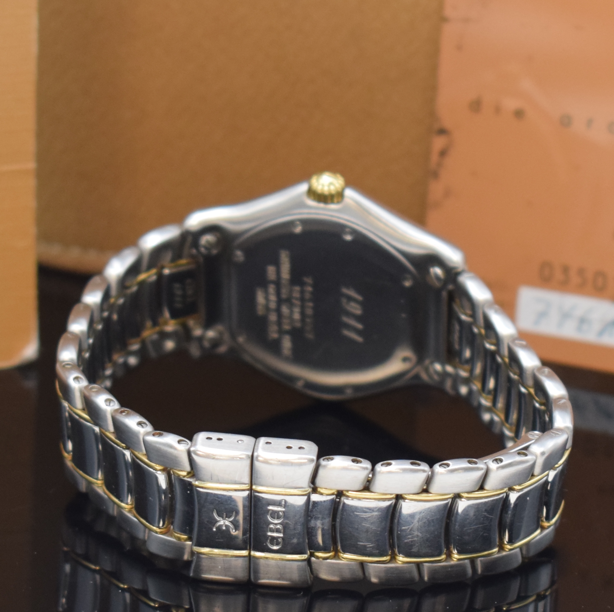 Detail b: EBEL Armbanduhr Serie 1911 Referenz 187902, quarz, Edelstahlgeh. inkl. Gliederband m. Faltschl., 18k Goldlünette gegen Geh. 5-fach verschr., 8-fach ...