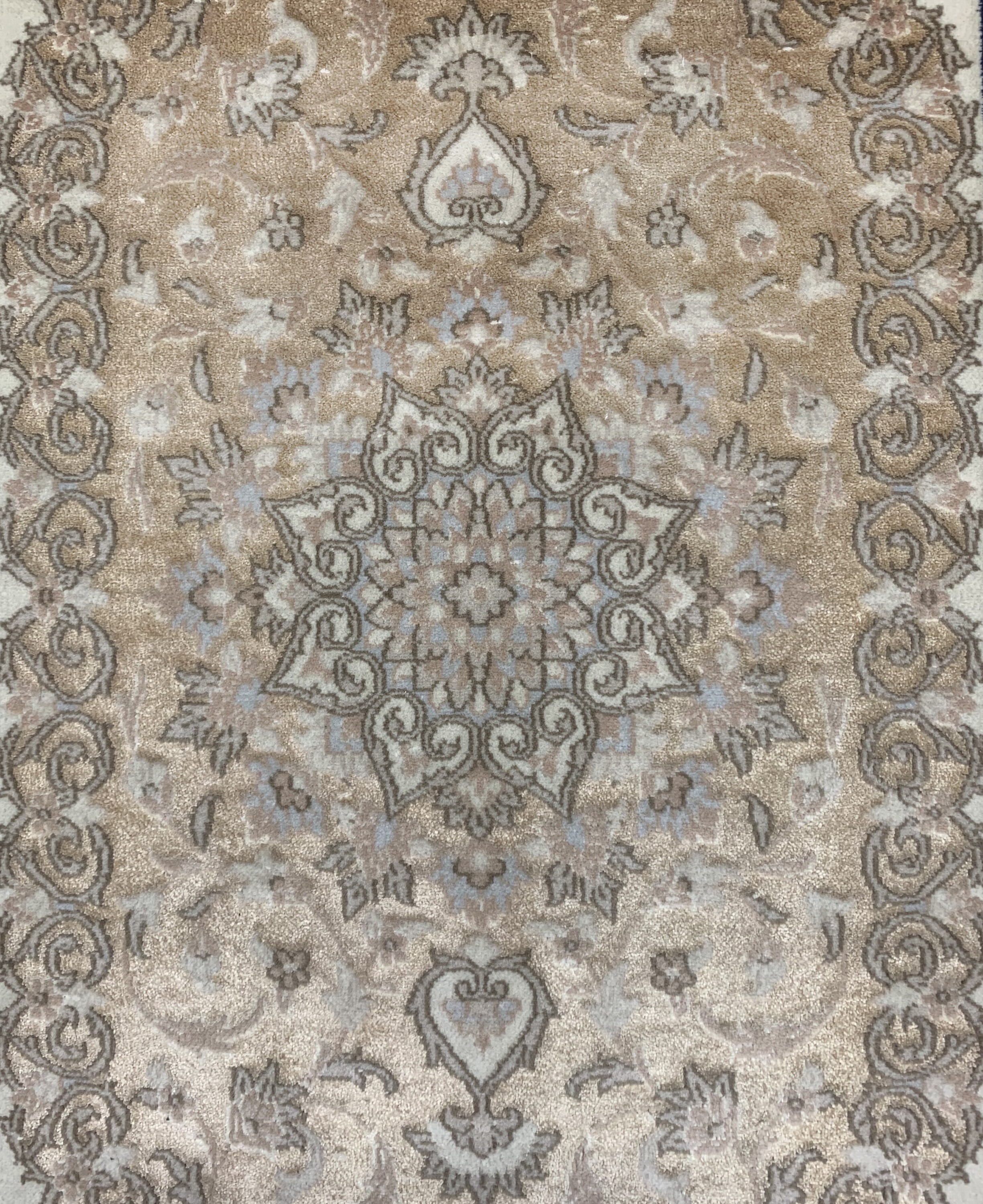 Detail b: Esfahan fein"Seidengrund", Persien, Ende 20.Jhd, Korkwolle mit und auf Seide, ca. 88 x 62 cm, ca. 1,0 Mio. Kn/qm, EHZ: 1-2