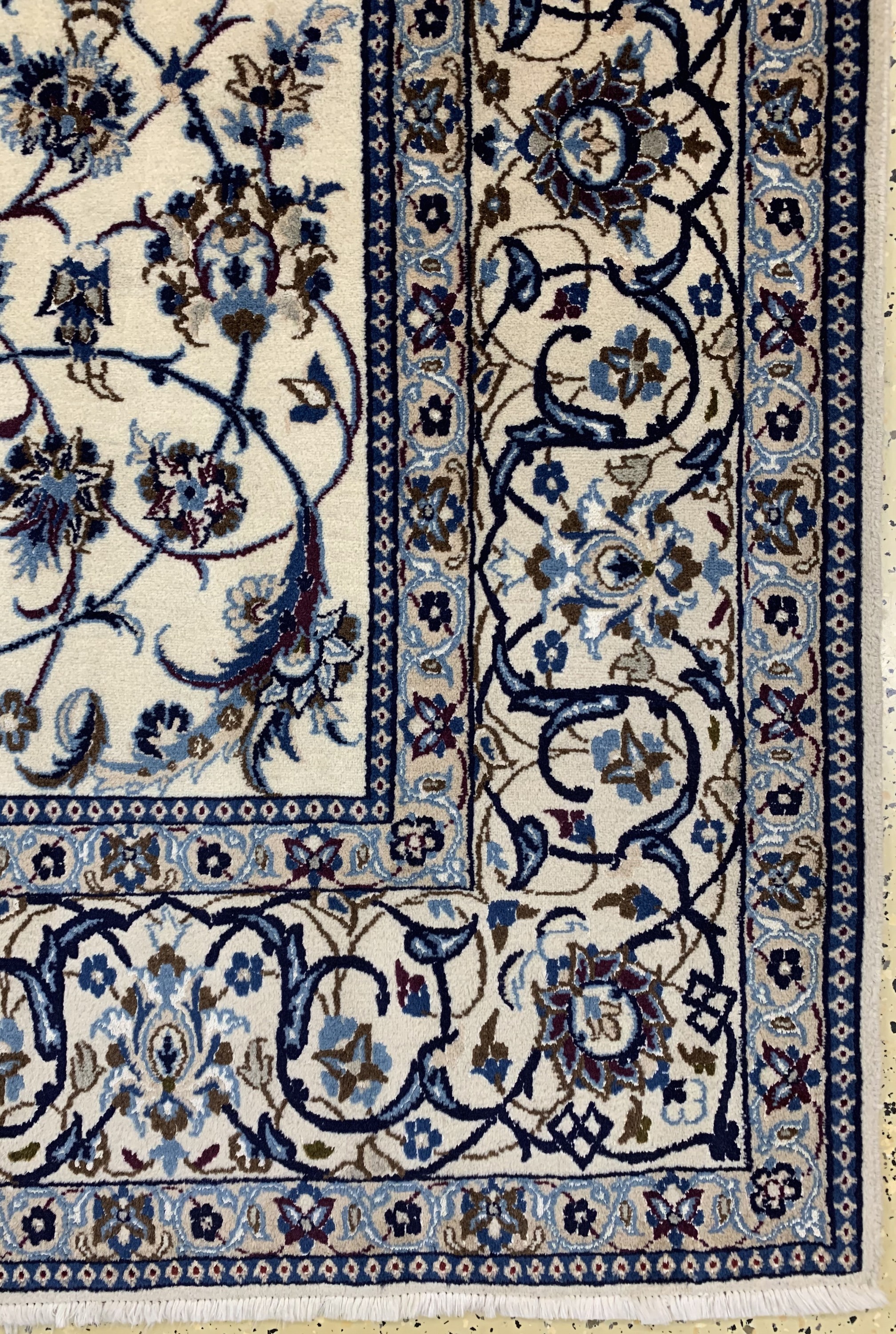 Detail a: Nain fein(9 La), Persien, Ende 20.Jhd, Korkwolle mit Seide, ca. 306 x 205 cm, EHZ: 1-2