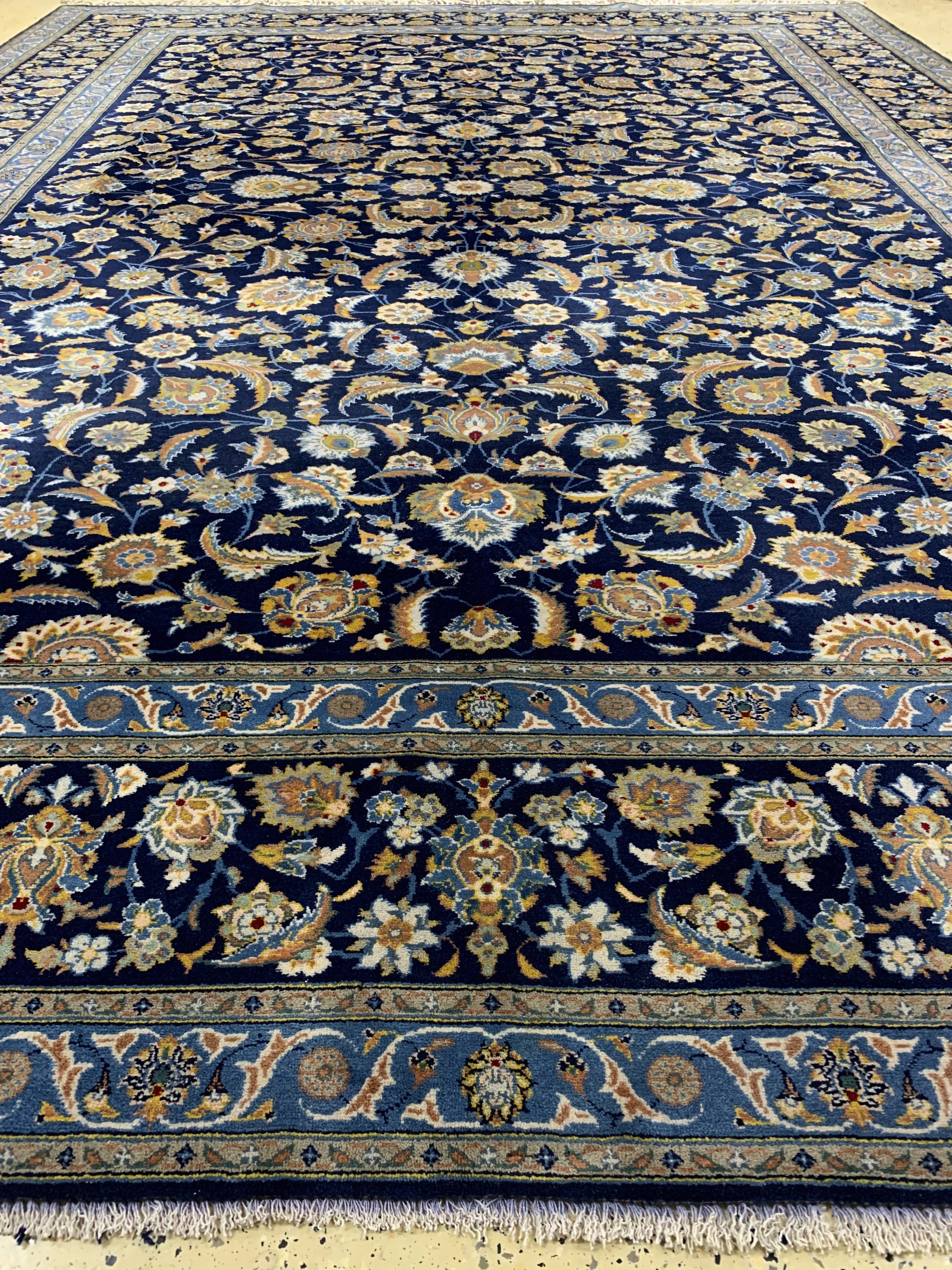 Detail d: Keschan signiert, Persien, Mitte 20.Jhd, Wolle auf Baumwolle, ca. 416 x 310 cm, EHZ: 2