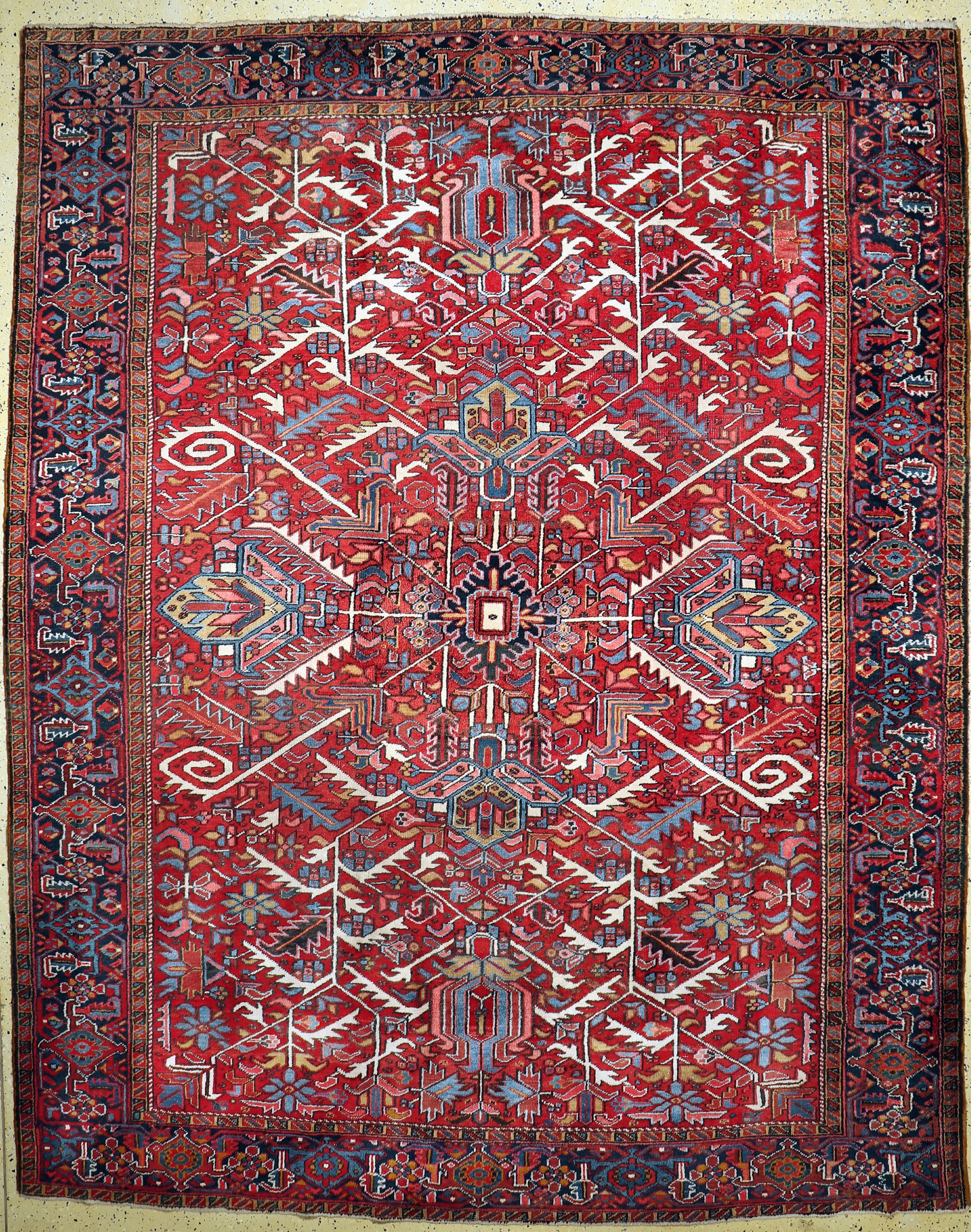Heriz alt, Persien, Anfang 20.Jhd, Wolle auf Baumwolle, ca. 344 x 275 cm, EHZ: 2-3