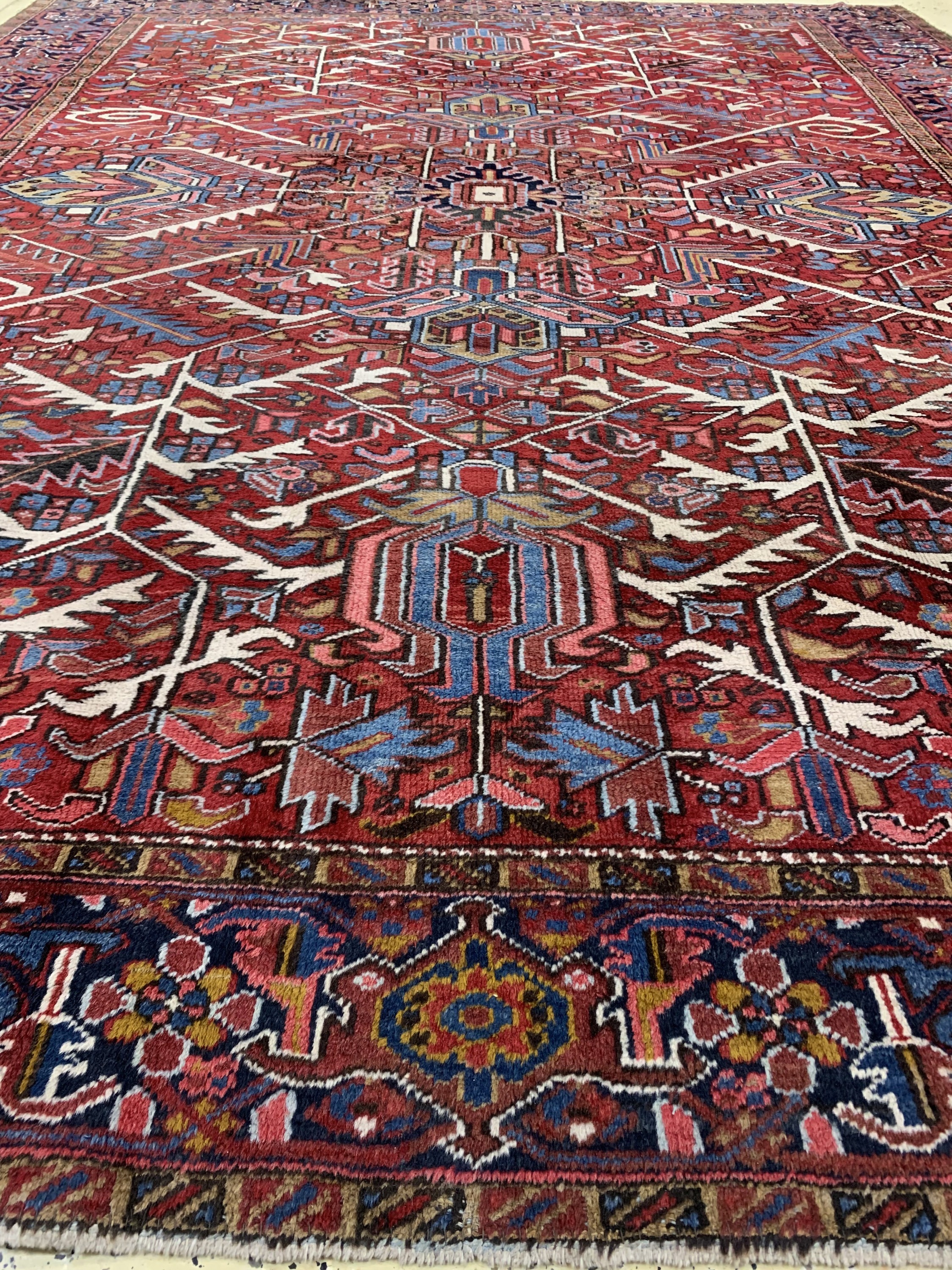 Detail d: Heriz alt, Persien, Anfang 20.Jhd, Wolle auf Baumwolle, ca. 344 x 275 cm, EHZ: 2-3